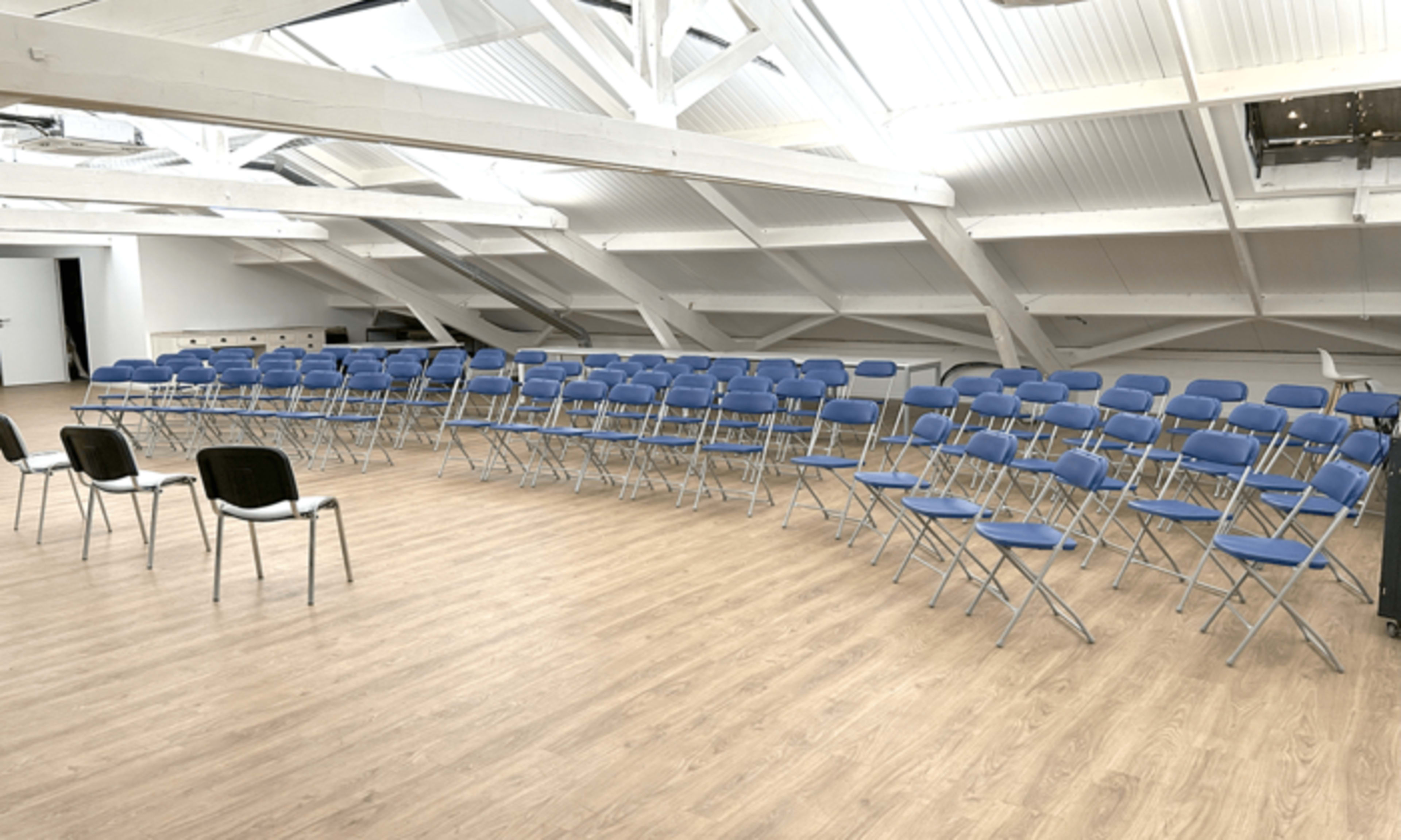 Salle de réception polyvalente (280m²) pour événements, réunions, tournages ou afterworks - Paris Image in , SAINT OUEN