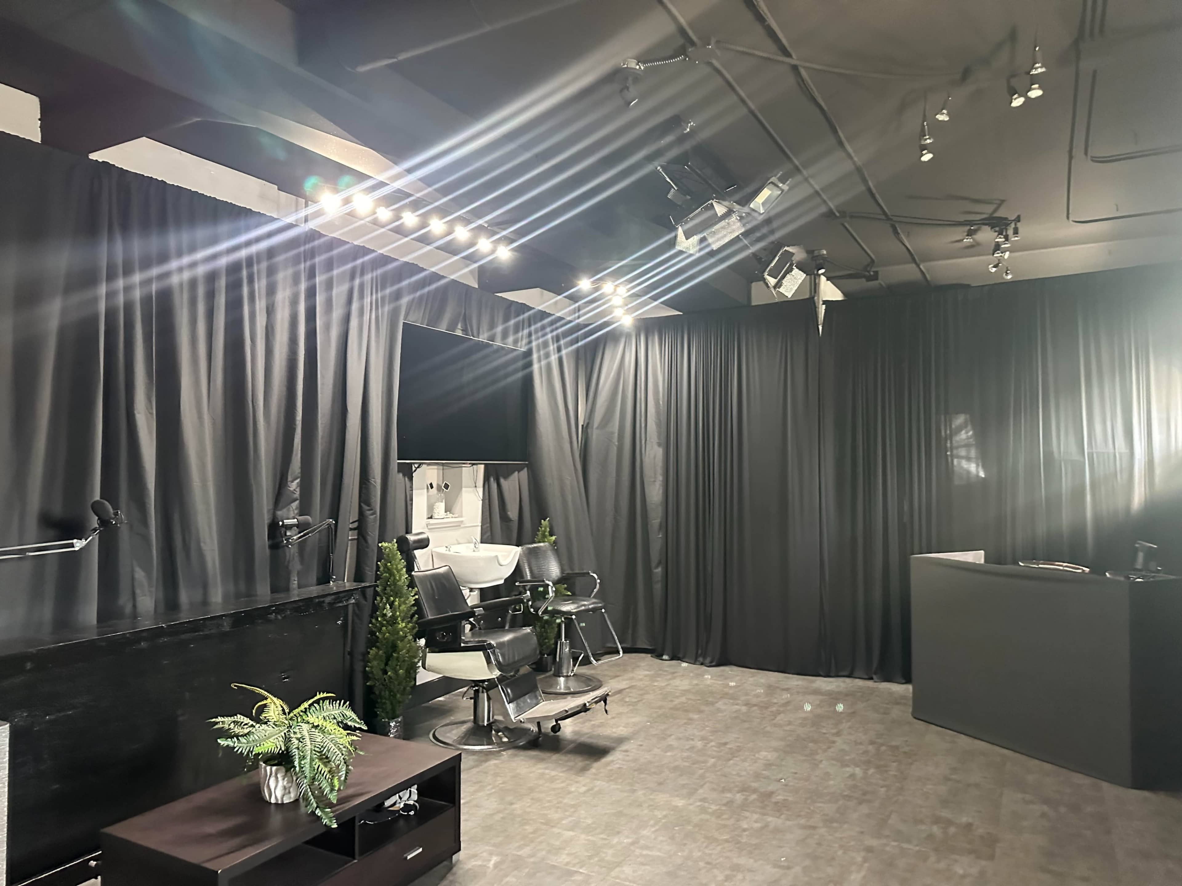 Content creator space multi-setup Image in Clinton Township, Clinton twp, MI