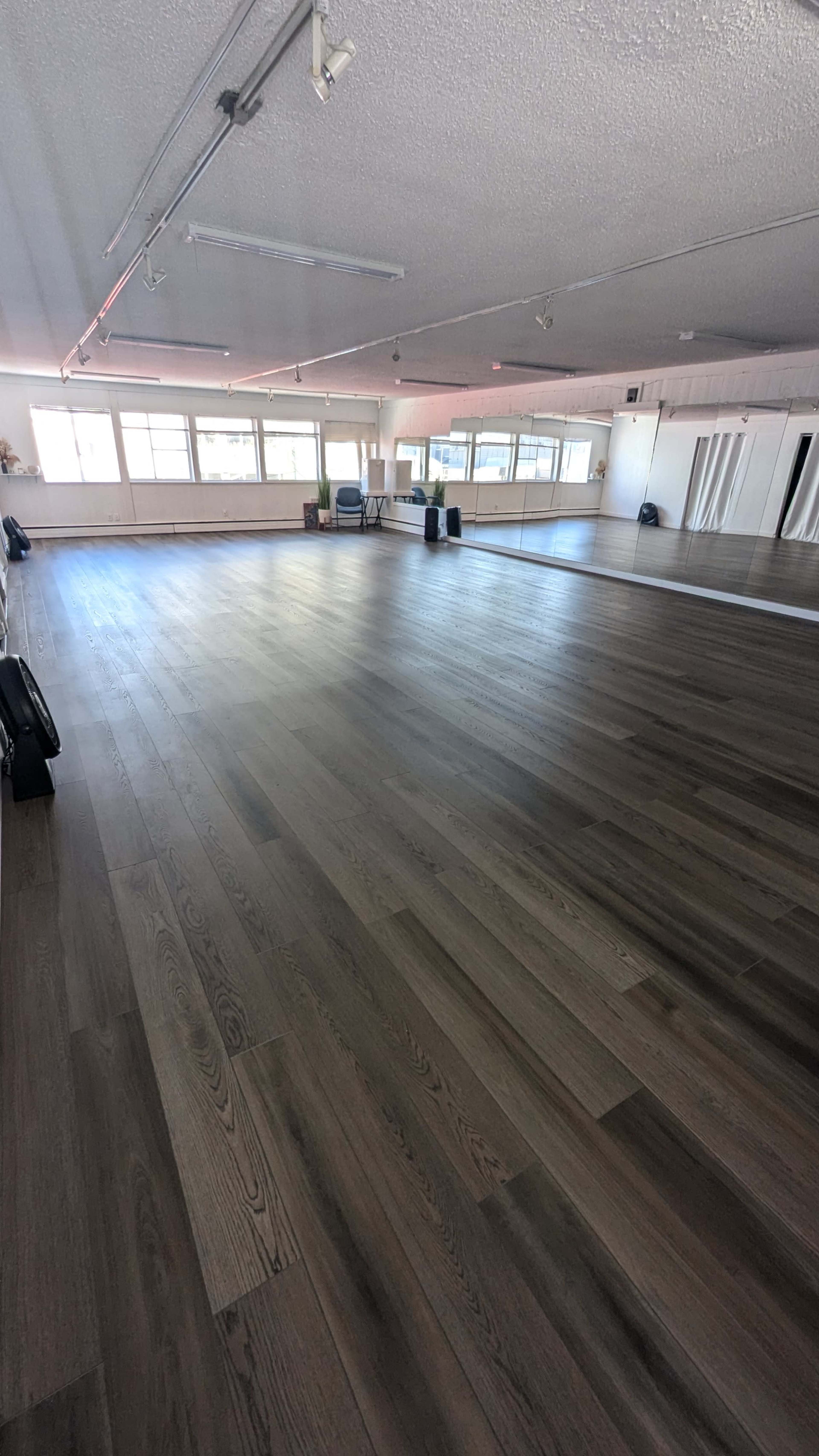 Communal bright Studio Space Image in East Vancouver, Vancouver, BC