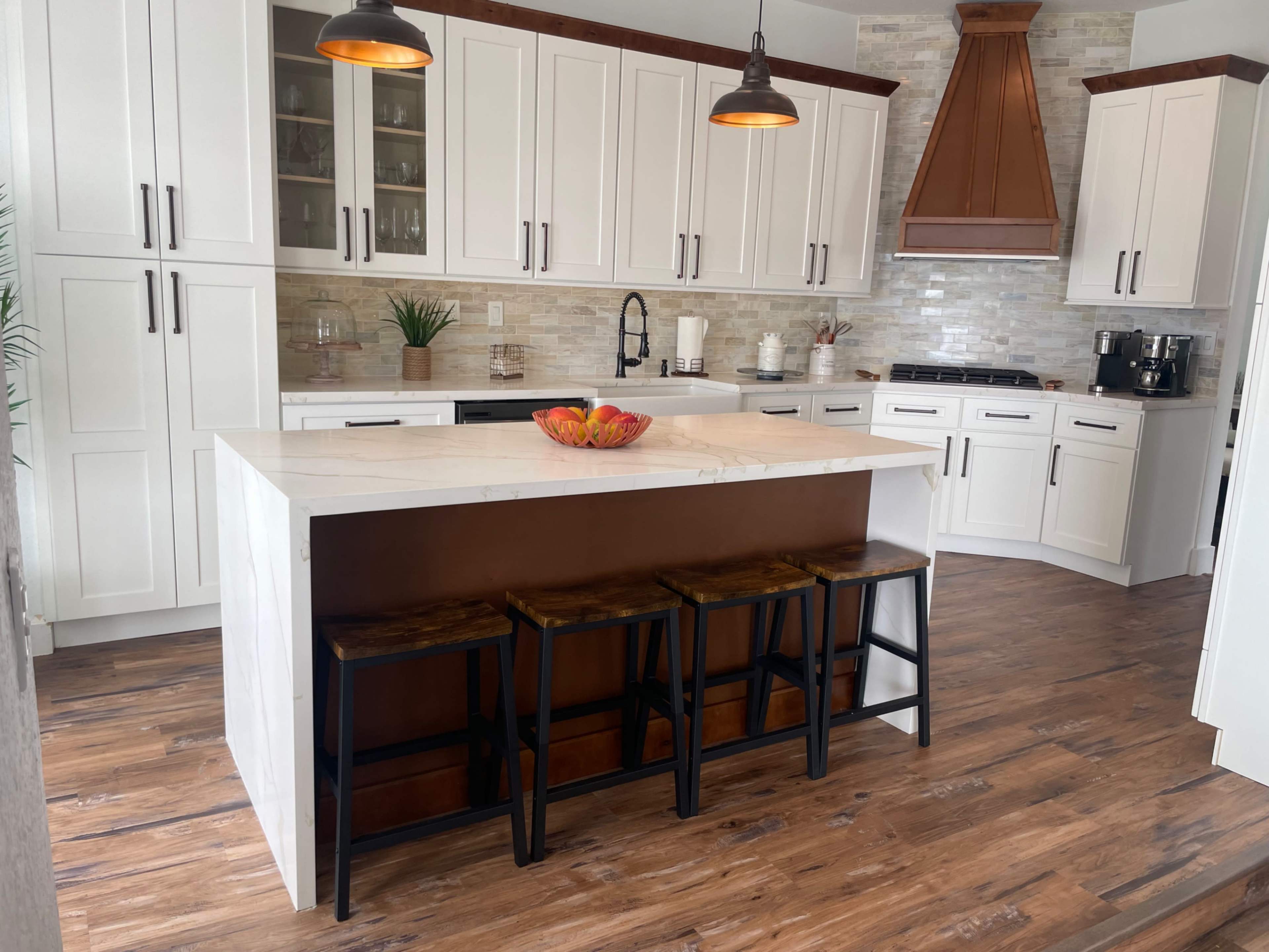 Beautiful Lake House Image in West End, Miami, FL