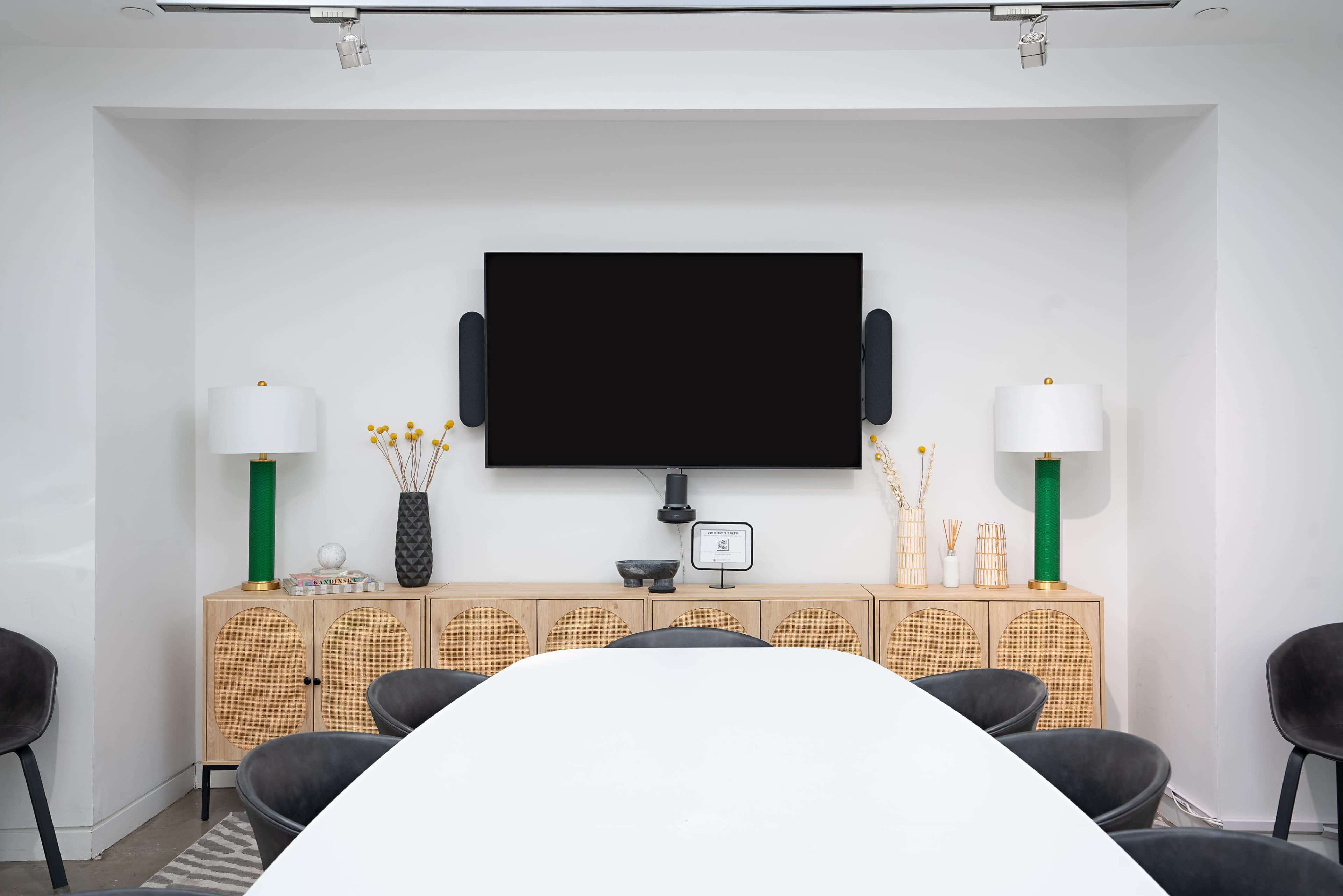 The Circle -  Creative Conference Room with TV & Whiteboard Wall Image in Midtown Manhattan, New York, NY