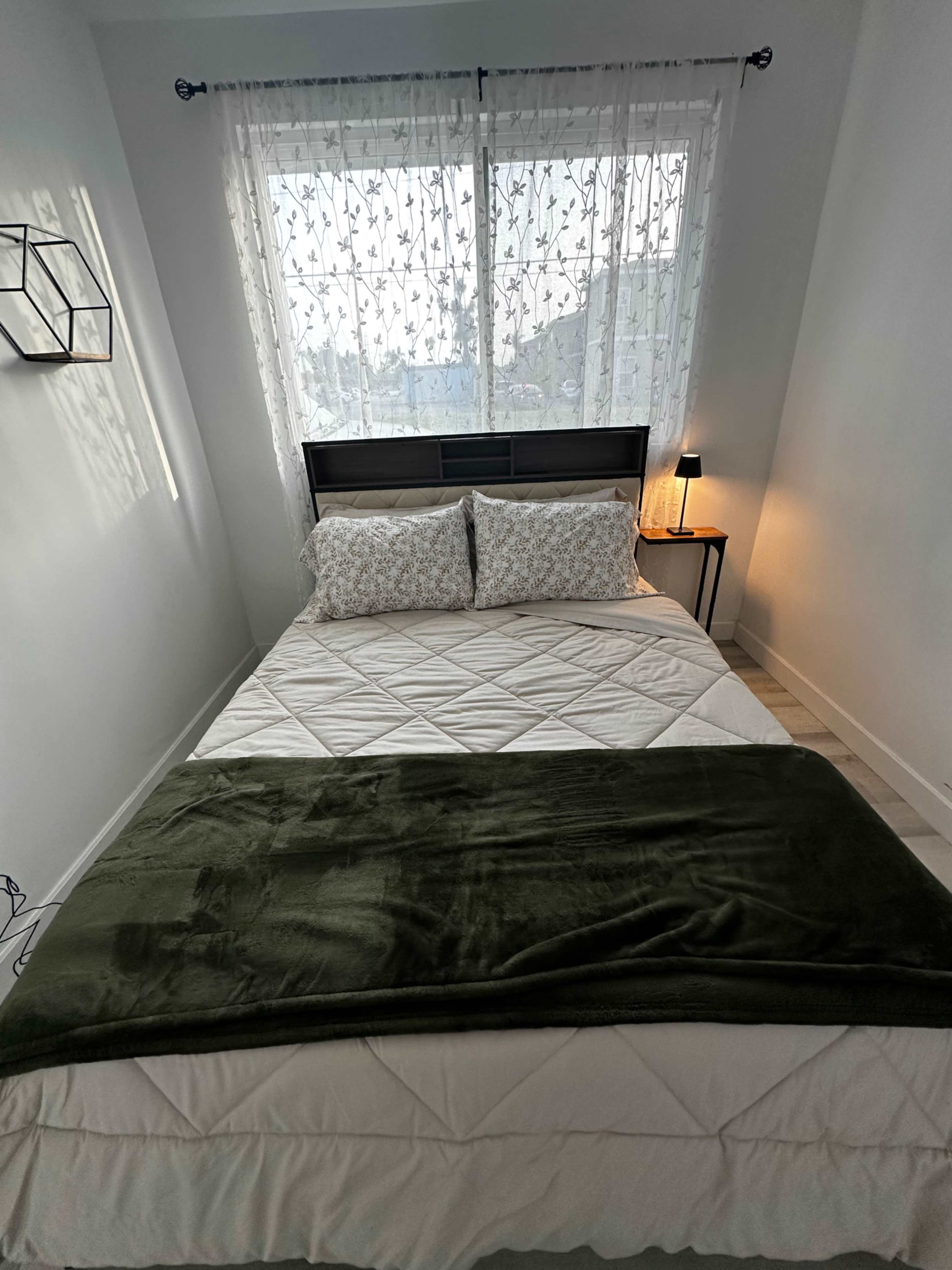 Paramount Perch Image in Paramount, Paramount, CA