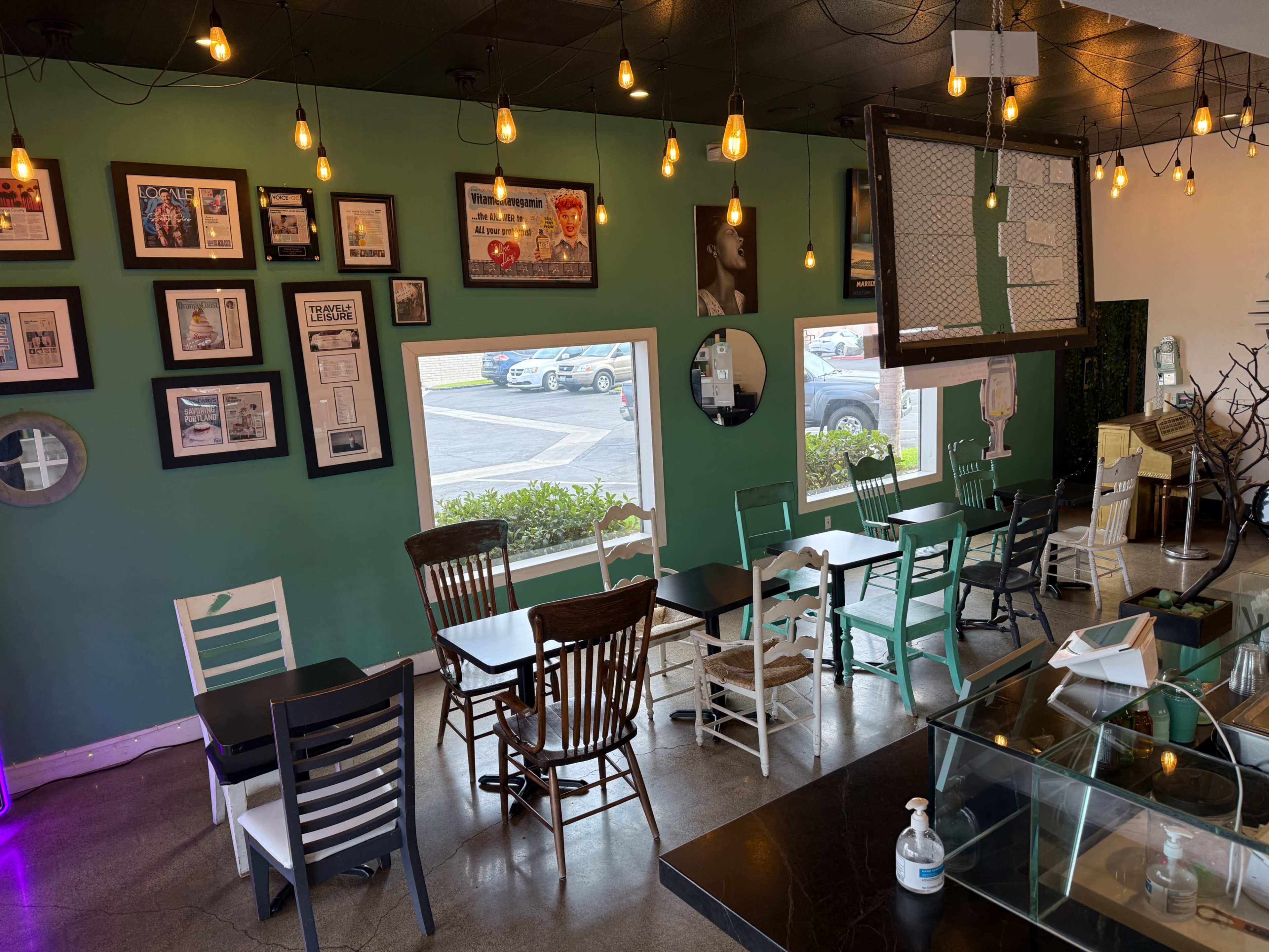 Ice Cream Bar and Jazz Bar Image in Costa Mesa, Costa Mesa, CA
