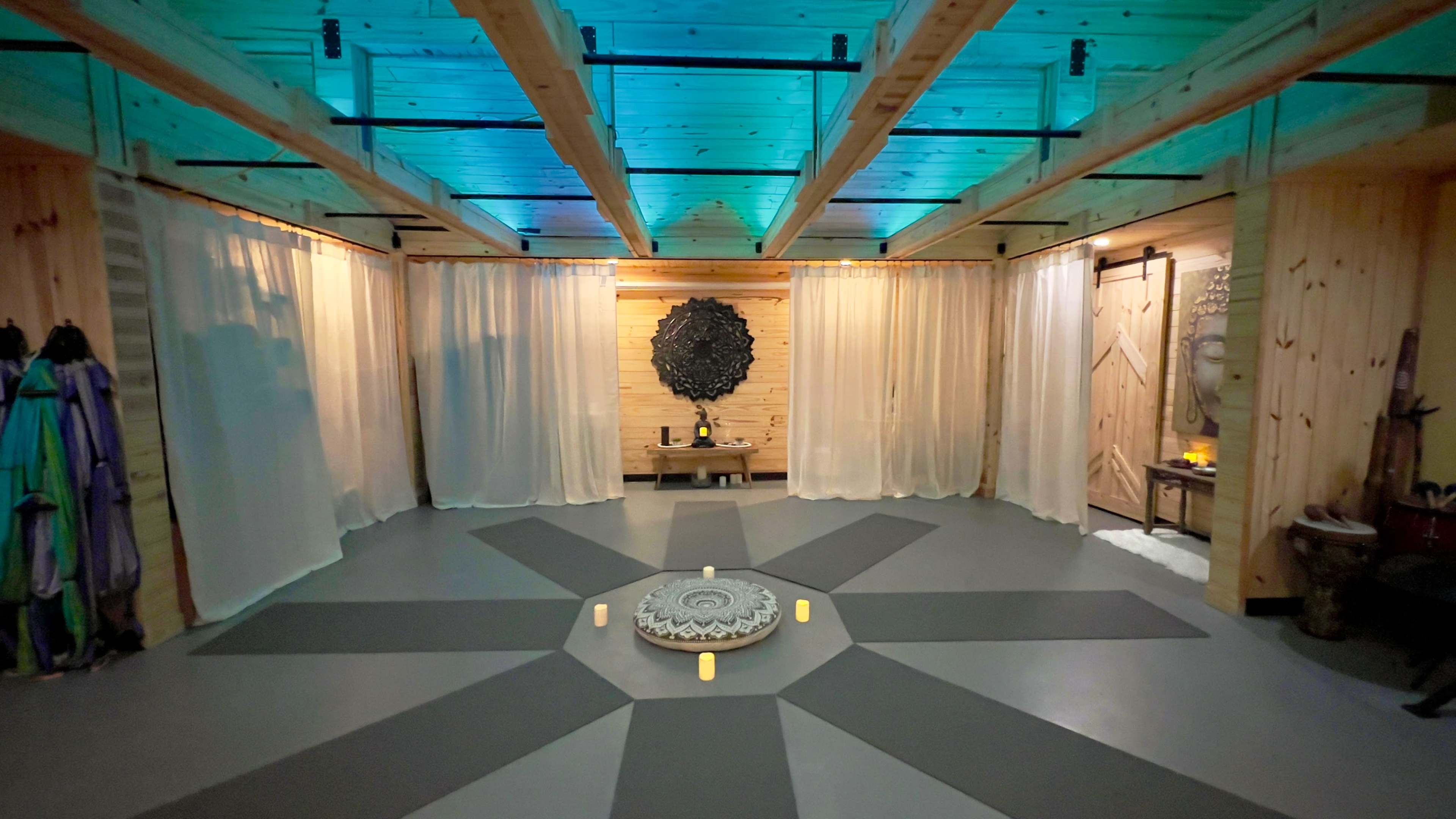 Immersive Aerial Yoga + Wellness Studio Image in , Granbury, TX
