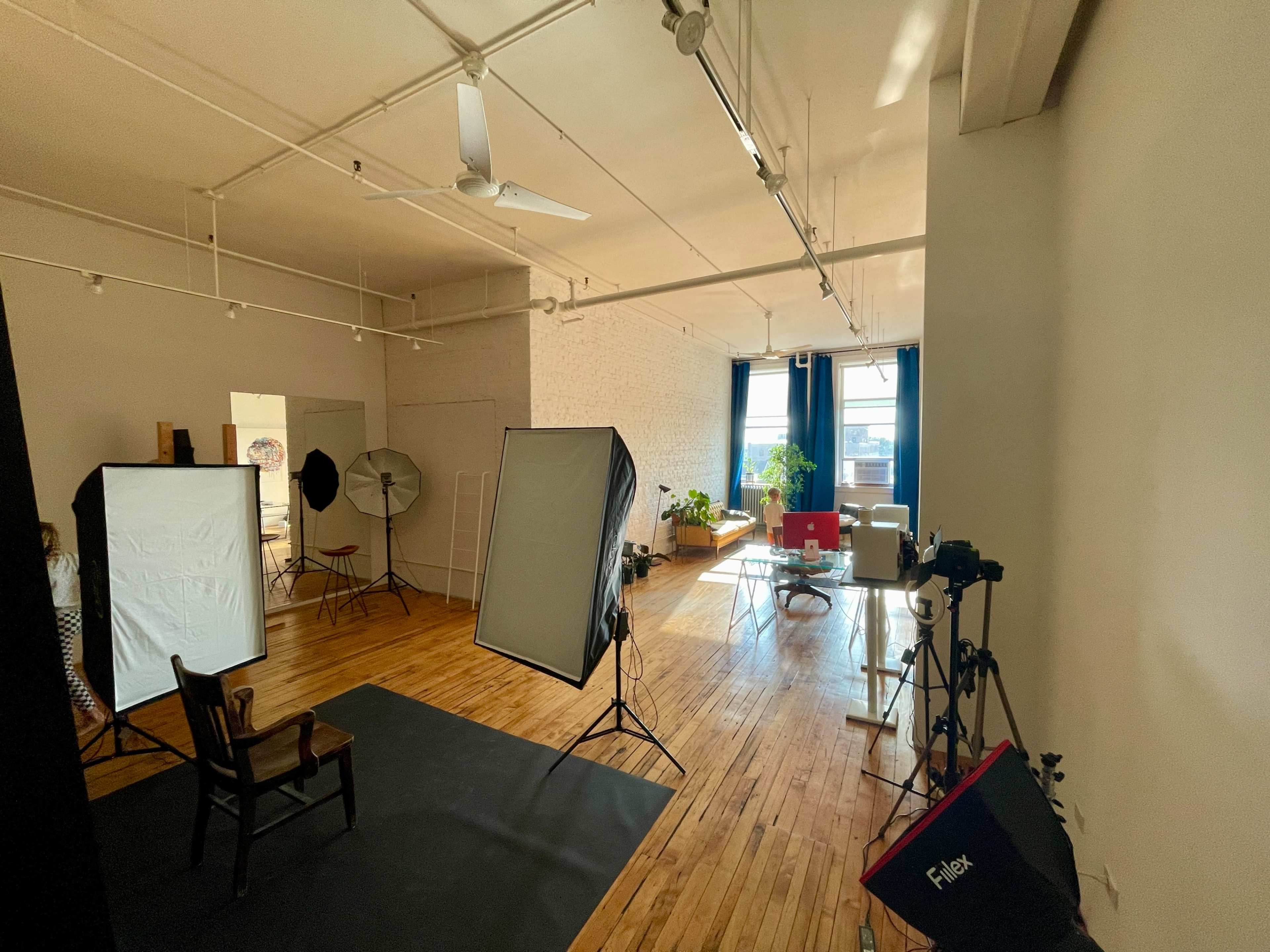 Sunset-Soaked Loft/ART GALLERY  with hanging ready walls Image in Lower West Side, Chicago, IL