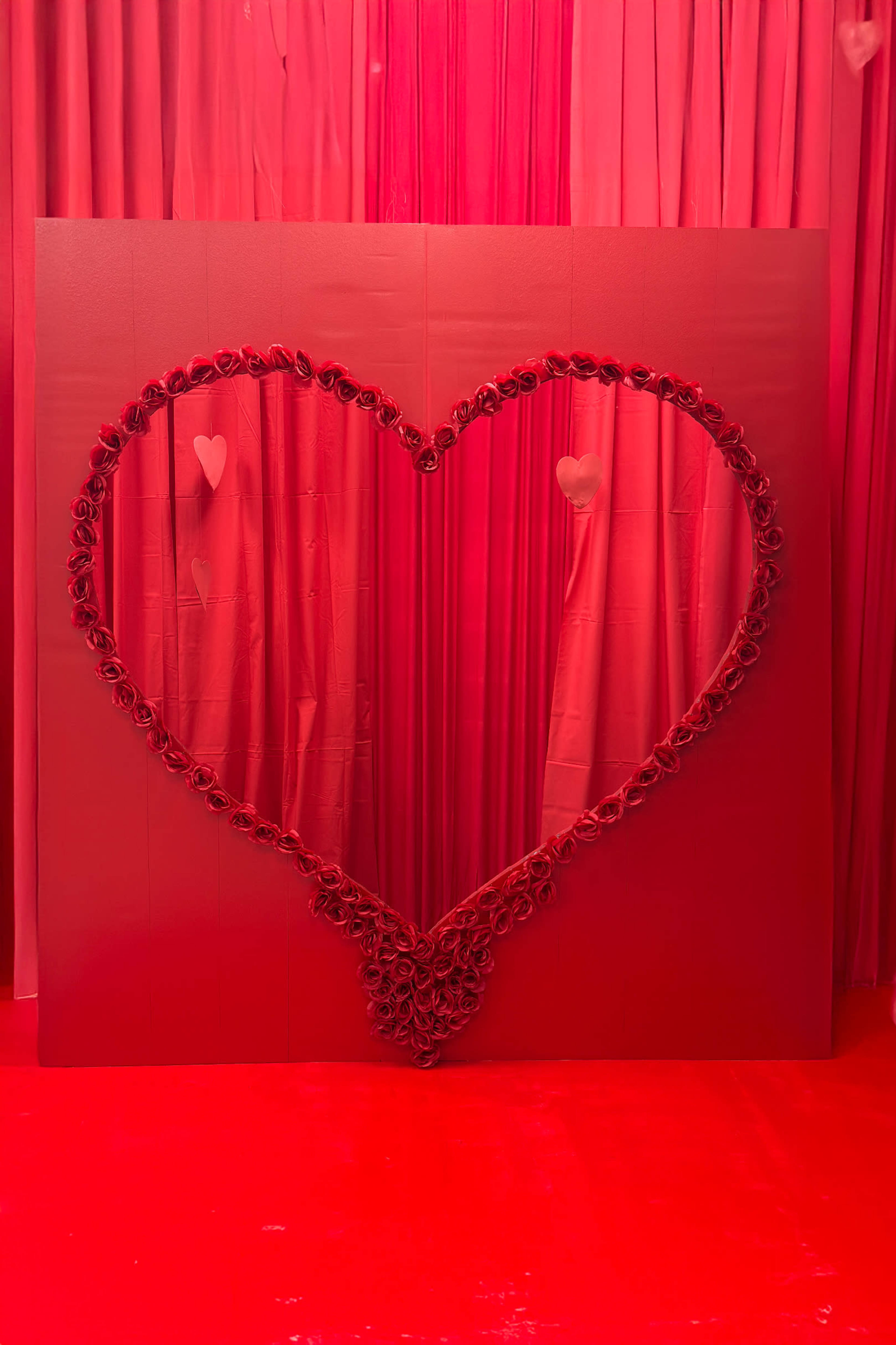 Romantic Valentine Photo Studio with Multiple Themed Sets Image in Houston, Katy, TX