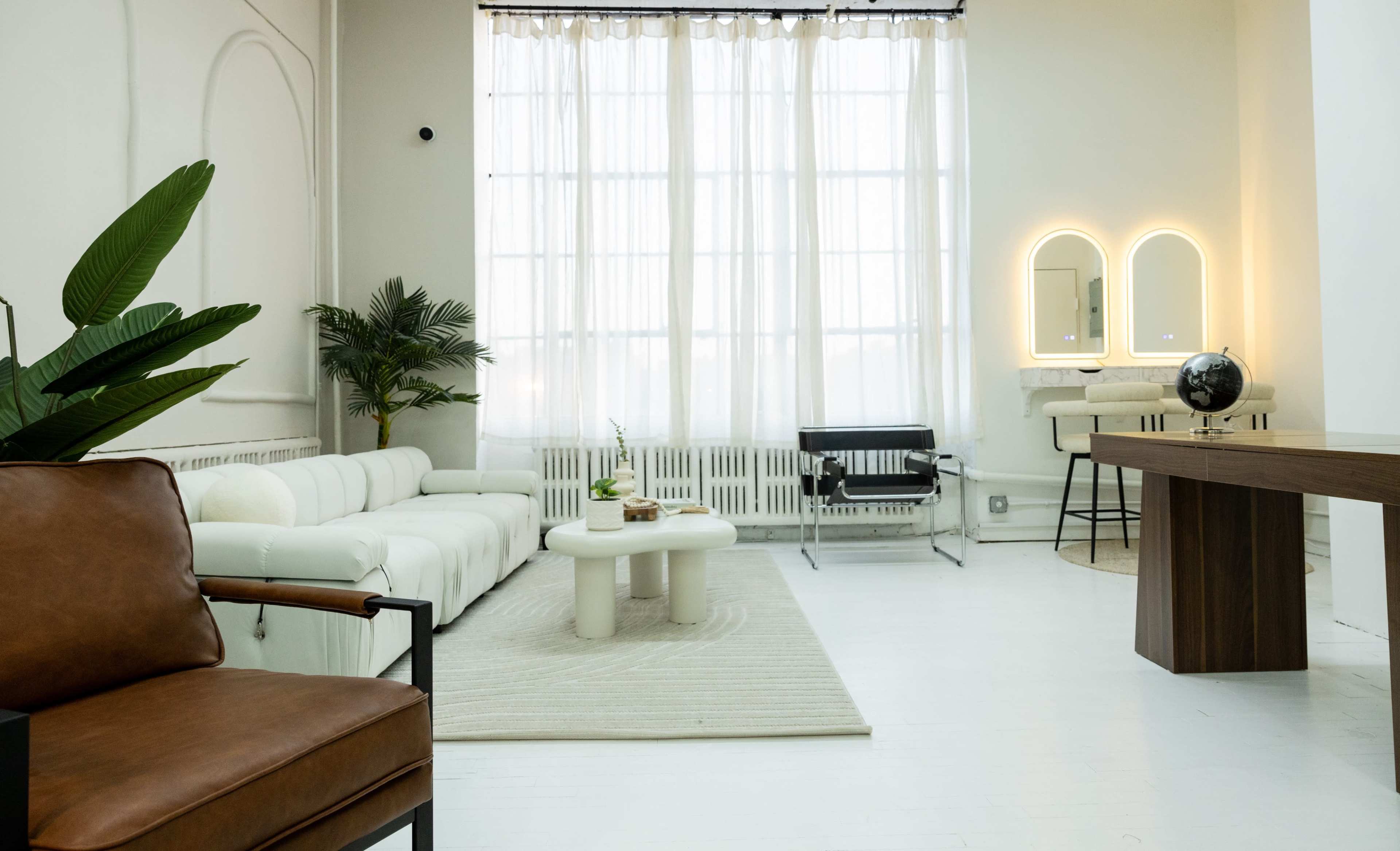 Multi-Set Natural Light & Flash Photo/Video Studio Brooklyn, NY Image in Bushwick, Brooklyn, NY