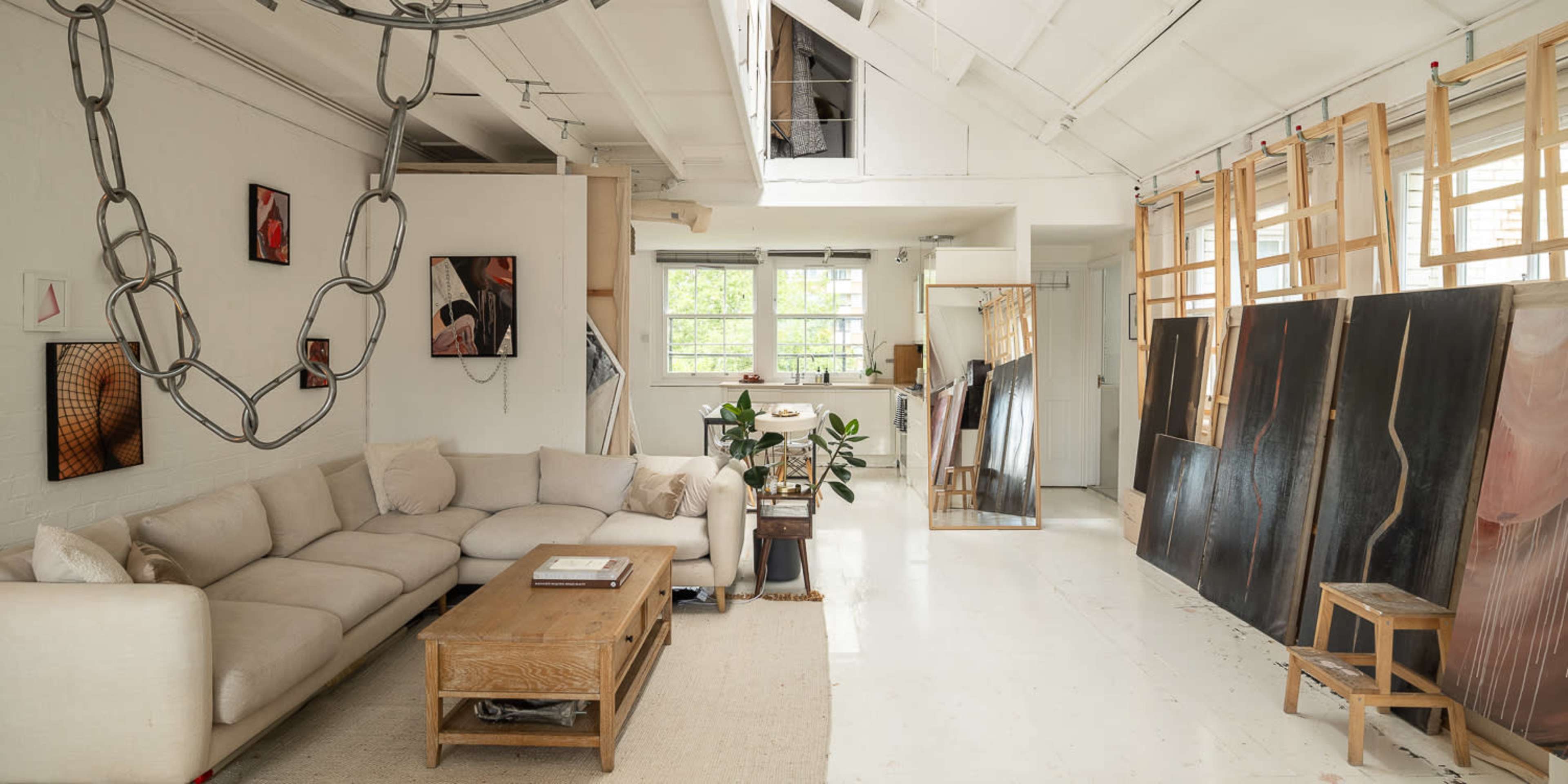 Light-Filled Artist Loft in the Heart of London Image in Finsbury, London, ENG