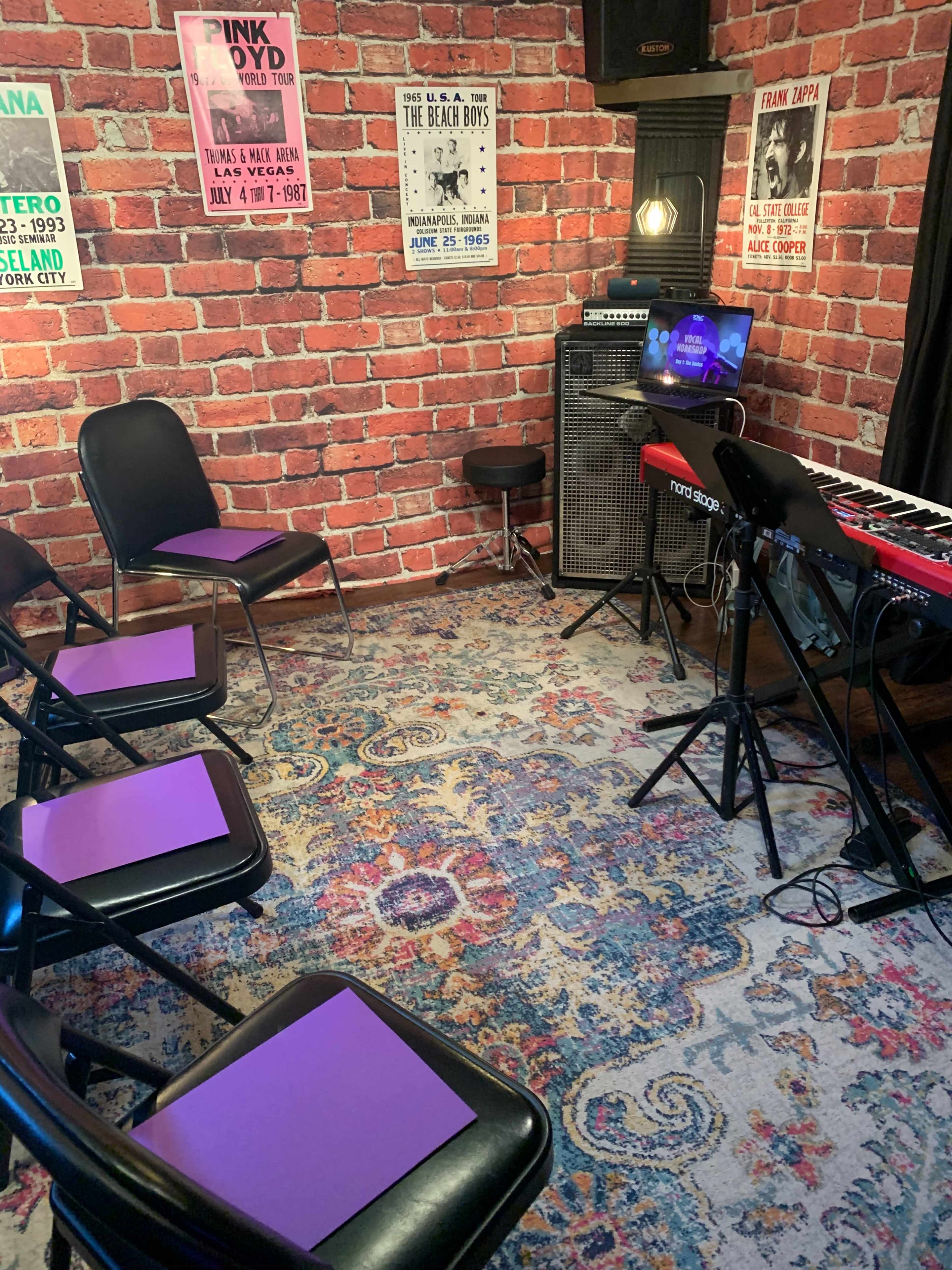 Quaint Studio with Great Vibes Image in Garwood, Garwood, NJ