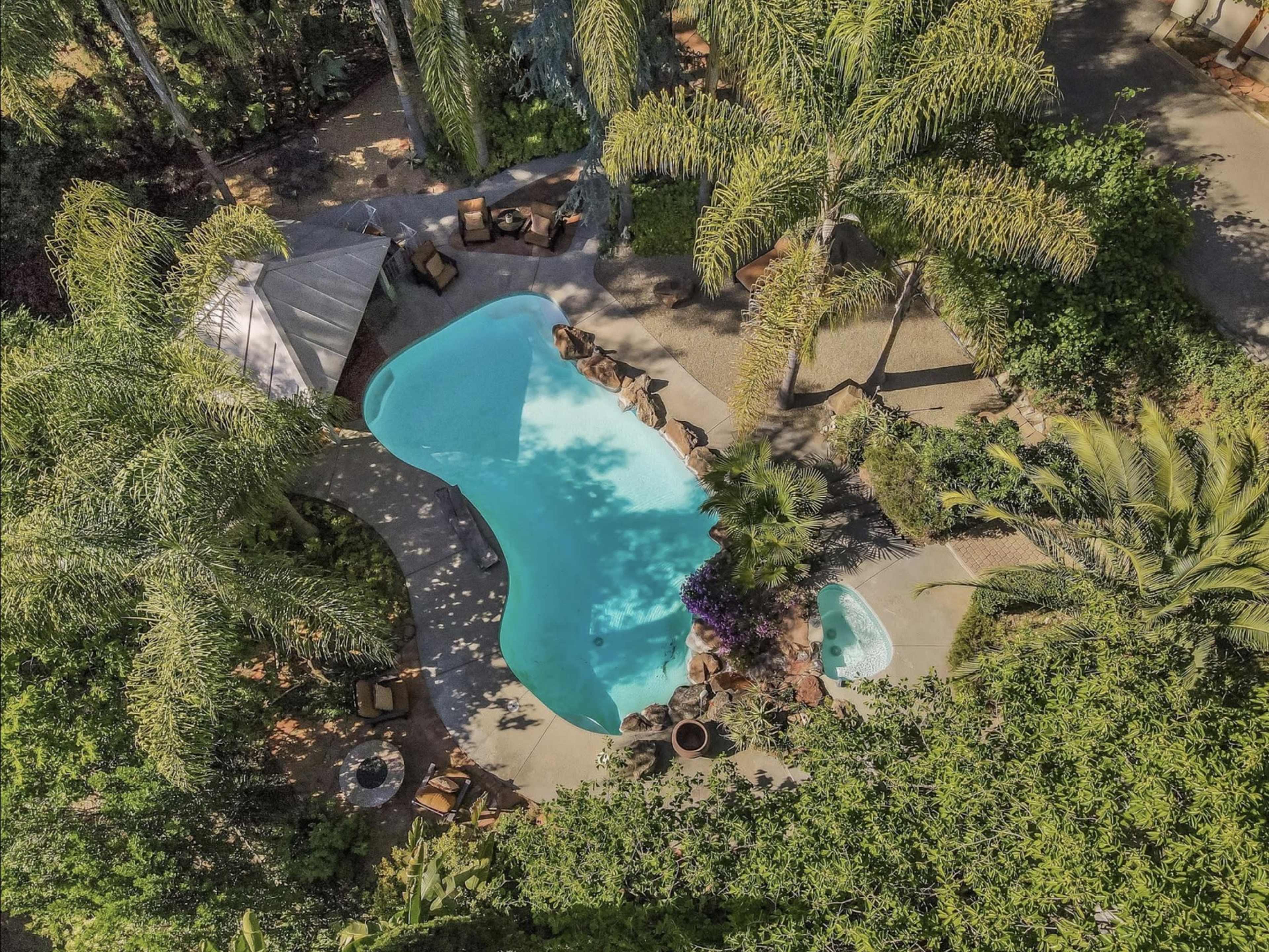 Modern Redwood Retreat with Pool Image in , los gatos, CA