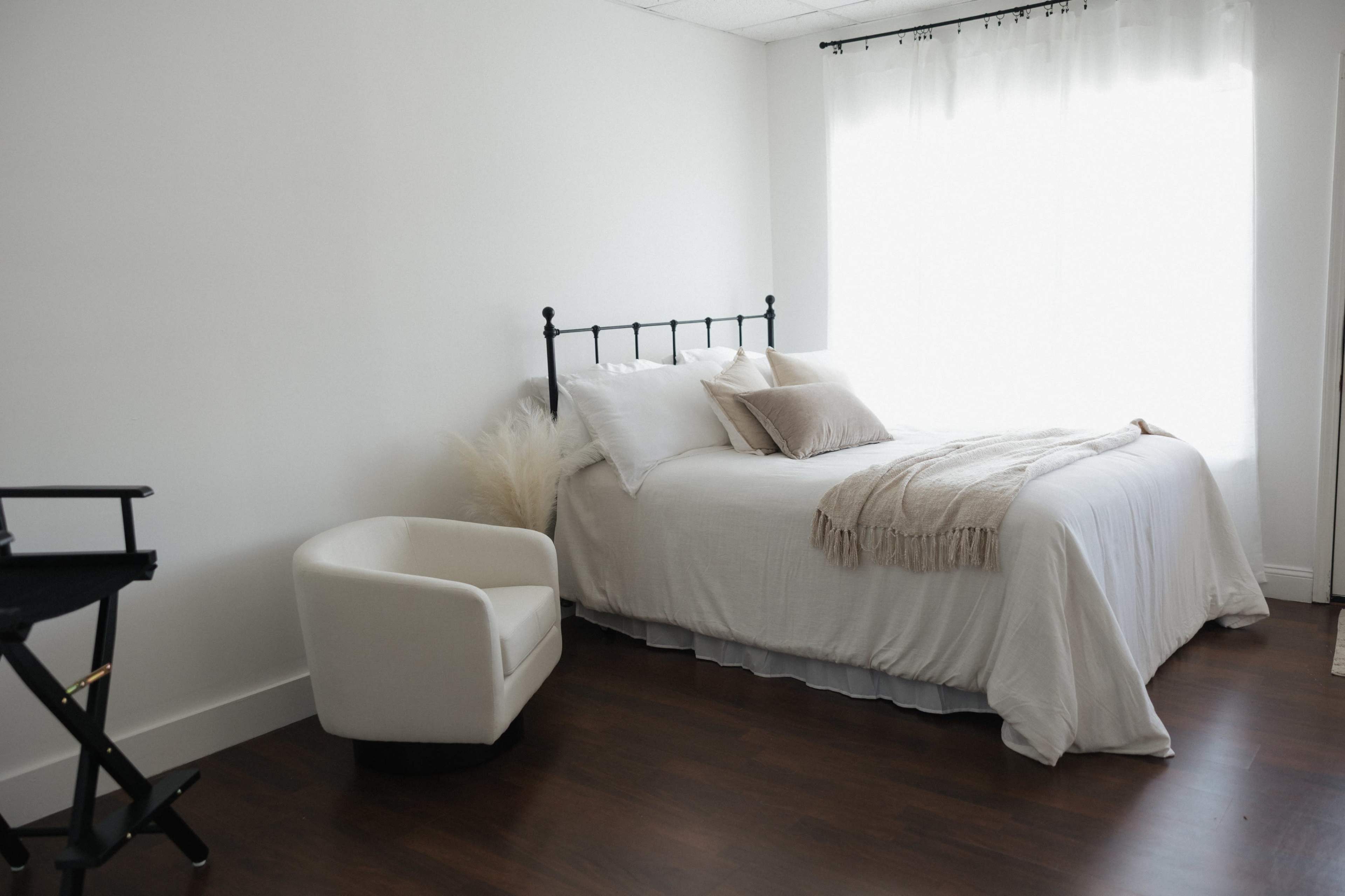 Natural Light Lifestyle Photography Studio Image in Montgomery, Montgomery, TX