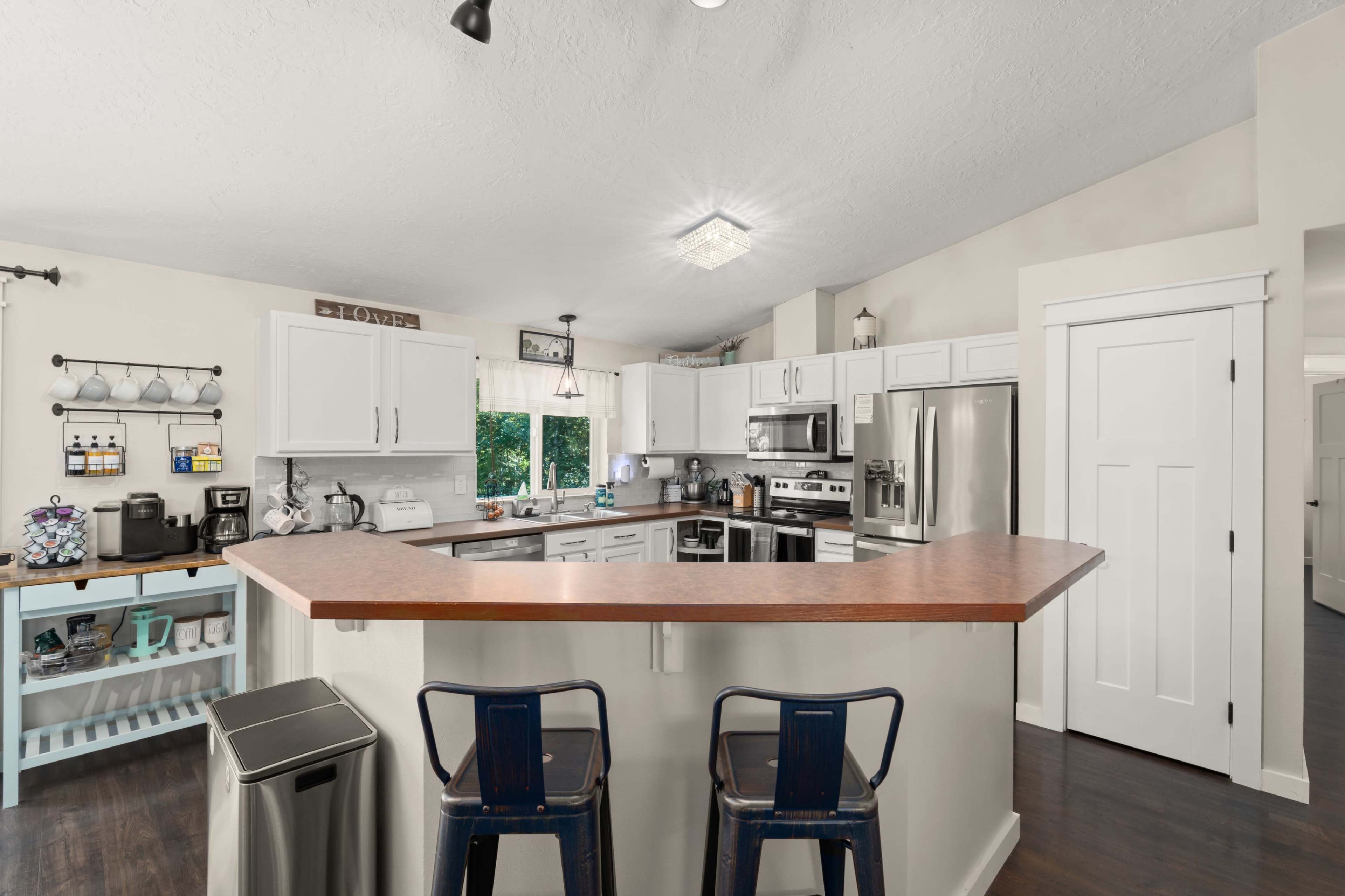 Secluded Country Home Perfect for Creative Projects Image in , Chehalis, WA