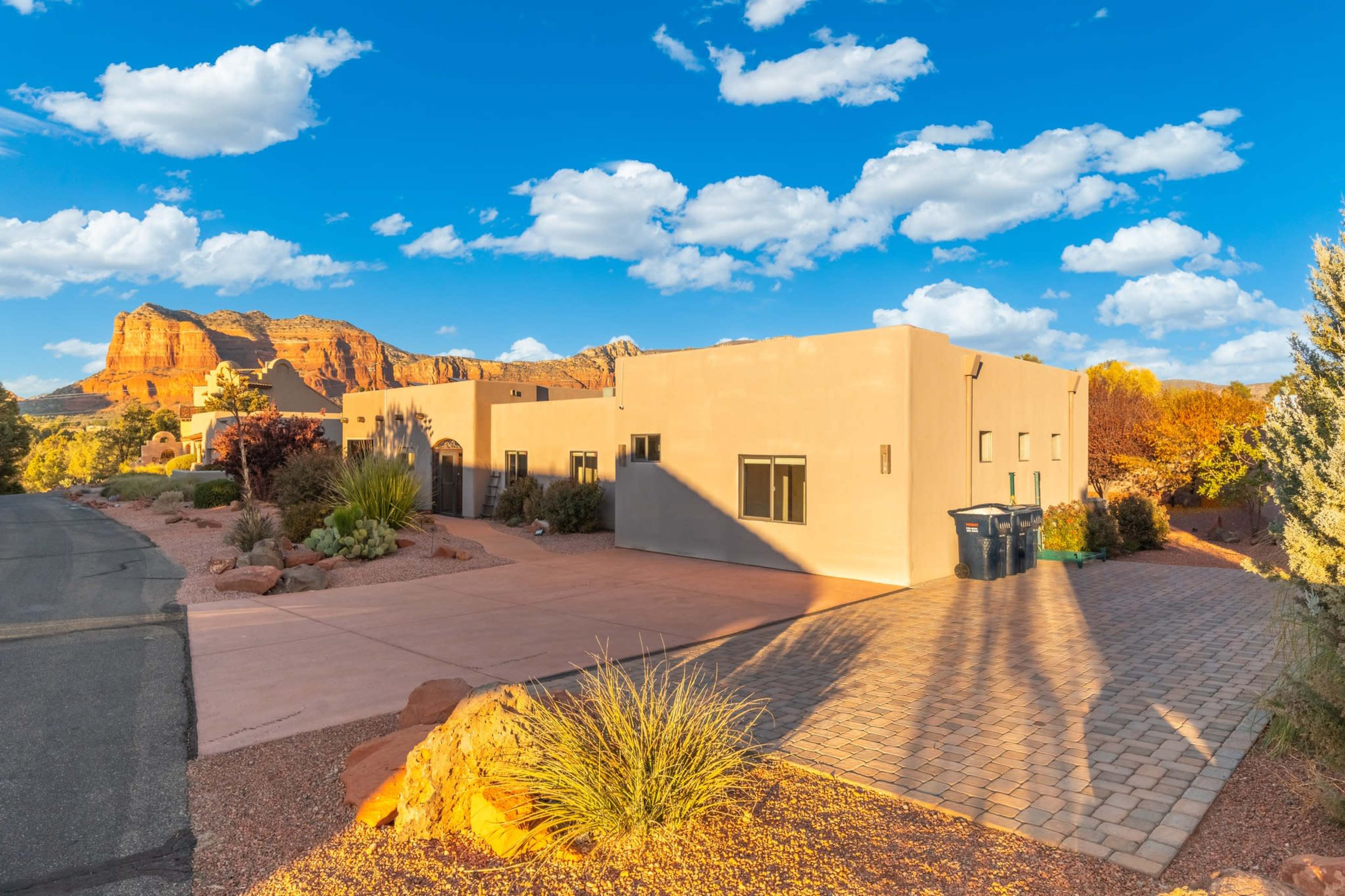 6BD/3BA: Heated Pool/Spa, Fire-pit/BBQ, Billiards Image in Village of Oak Creek, SEDONA, AZ