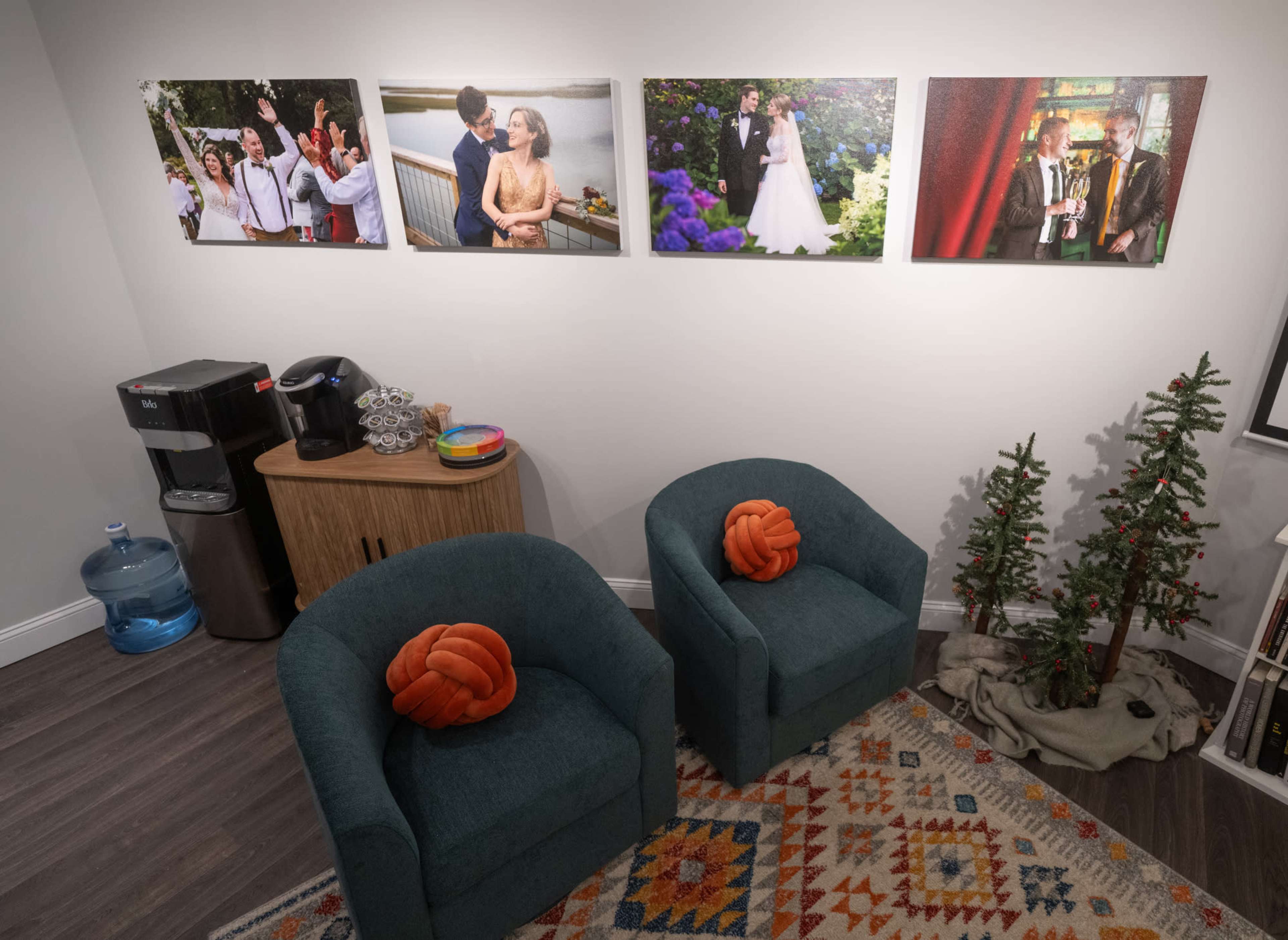 Spacious Modern Cape Cod Photo Studio Image in Osterville, Osterville, MA