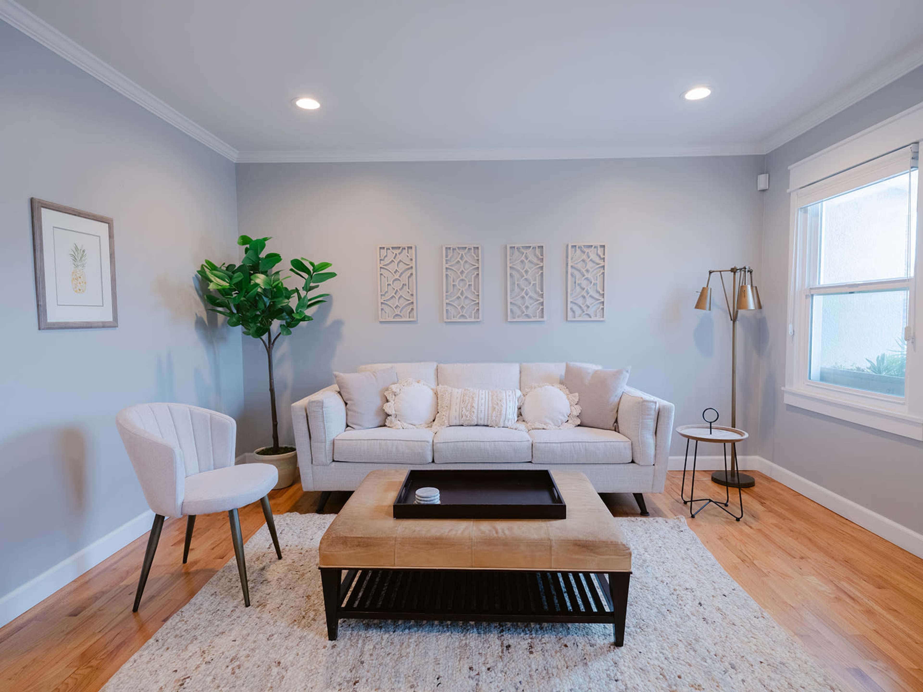 Charming, bright + beautifully appointed home w sunroom and lovely backyard Image in Duarte, Duarte, CA