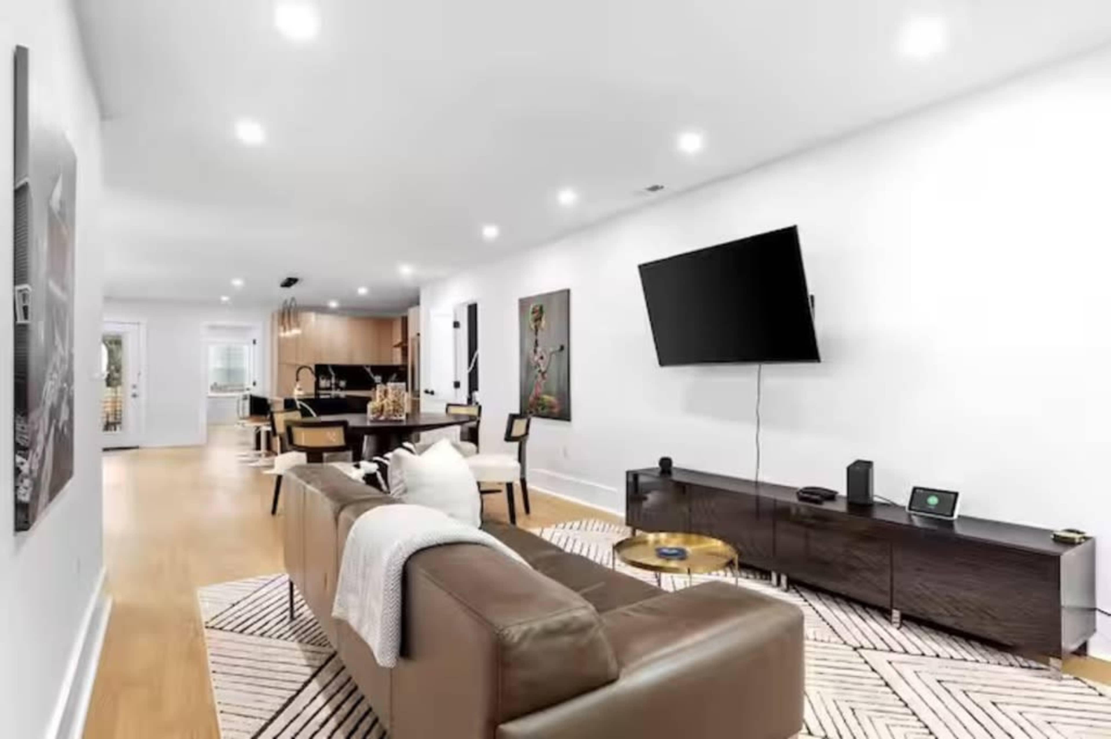 Spacious and Beautiful Abode Image in Northeast Washington, Washington, DC