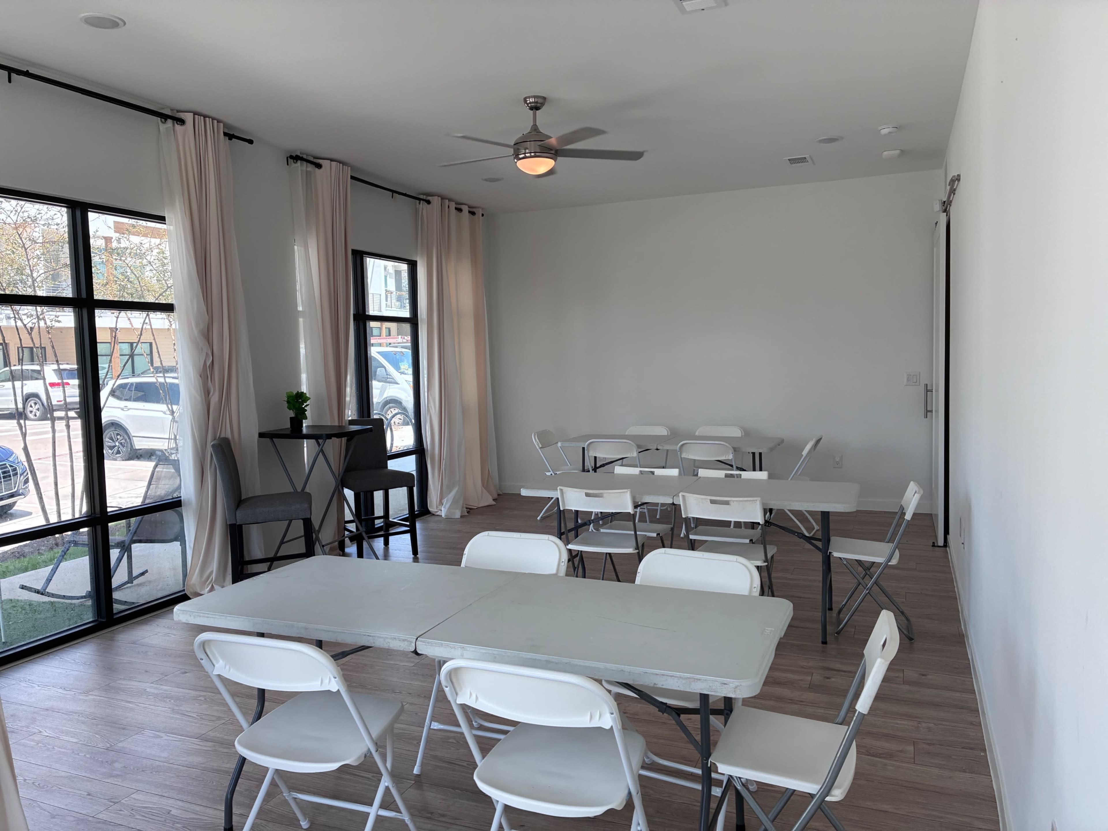 East Austin Space with natural light. Image in Pecan Springs-Springdale, Austin, TX