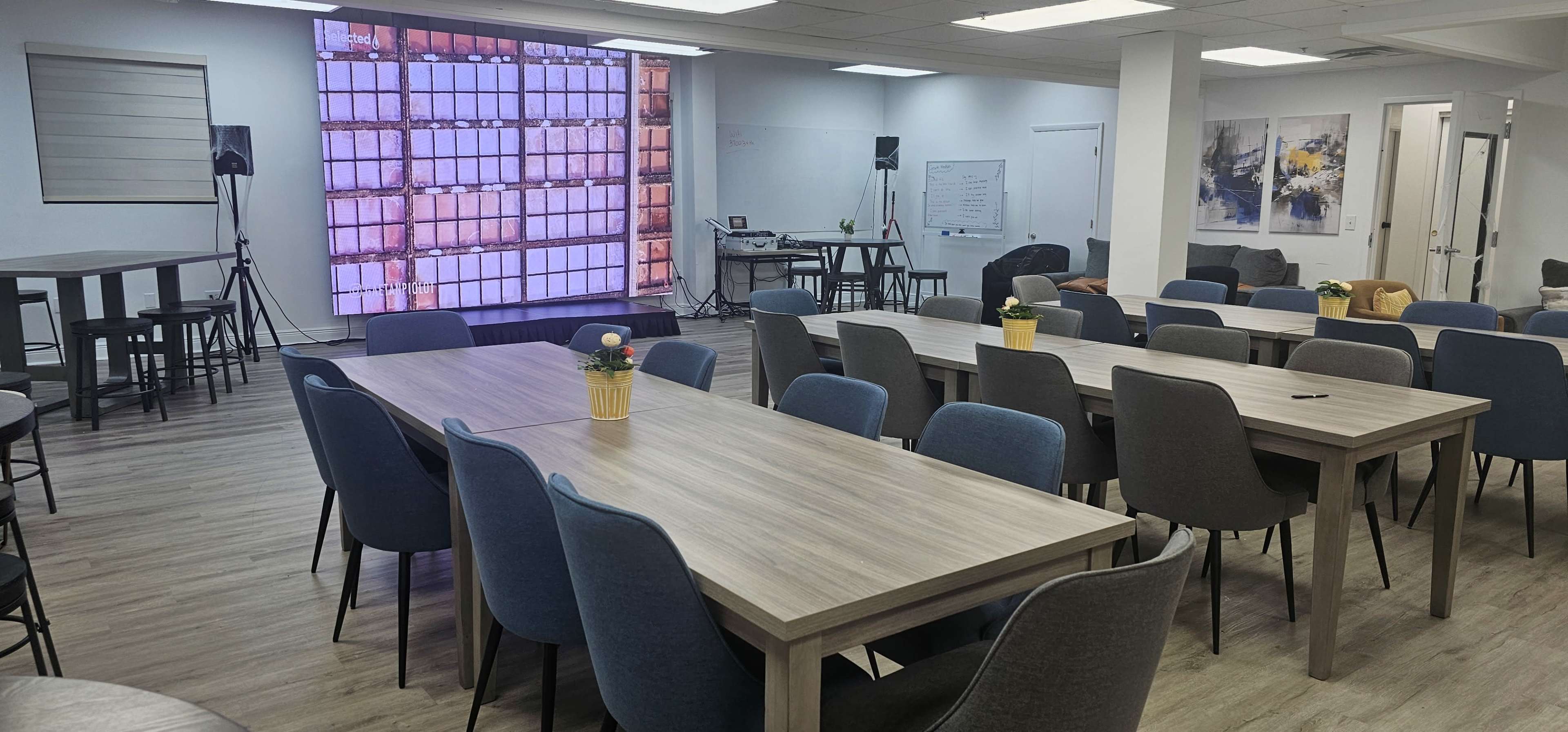 Level Up Corporate Center Orlando Image in 33rd Street Industrial, Orlando, FL