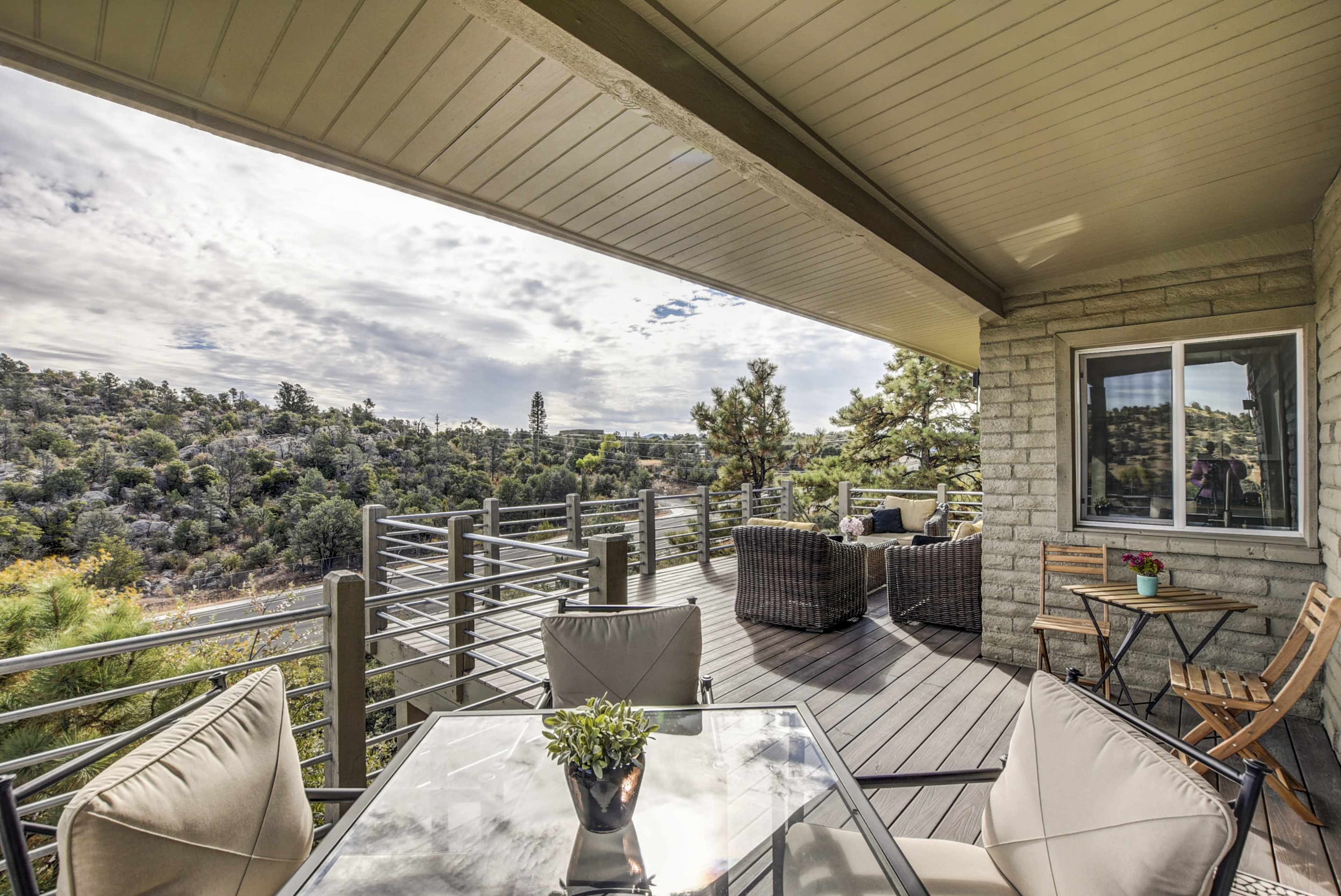 Close to Downtown, Lovely Courtyard and Beautiful Views Image in , Prescott, AZ