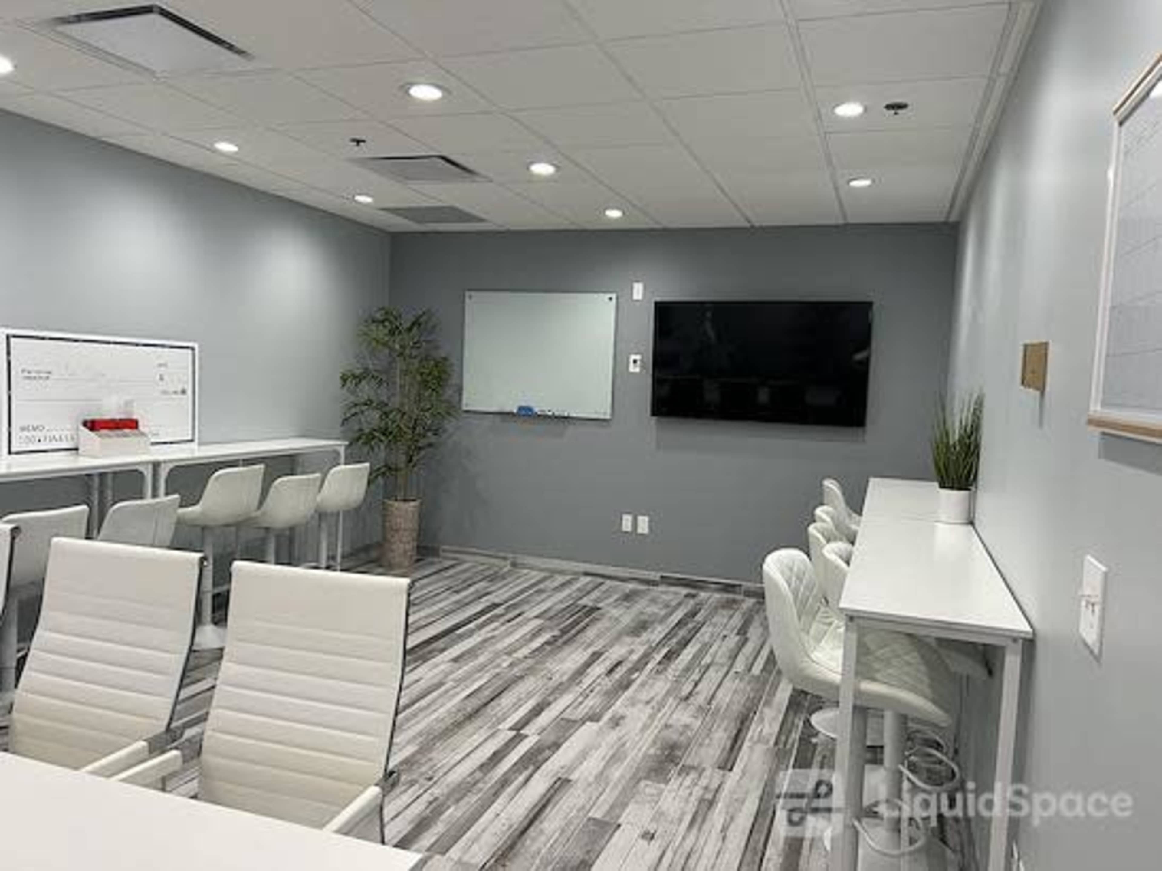 Open Layout Office with Conference Room Image in Clearwater, Clearwater, FL