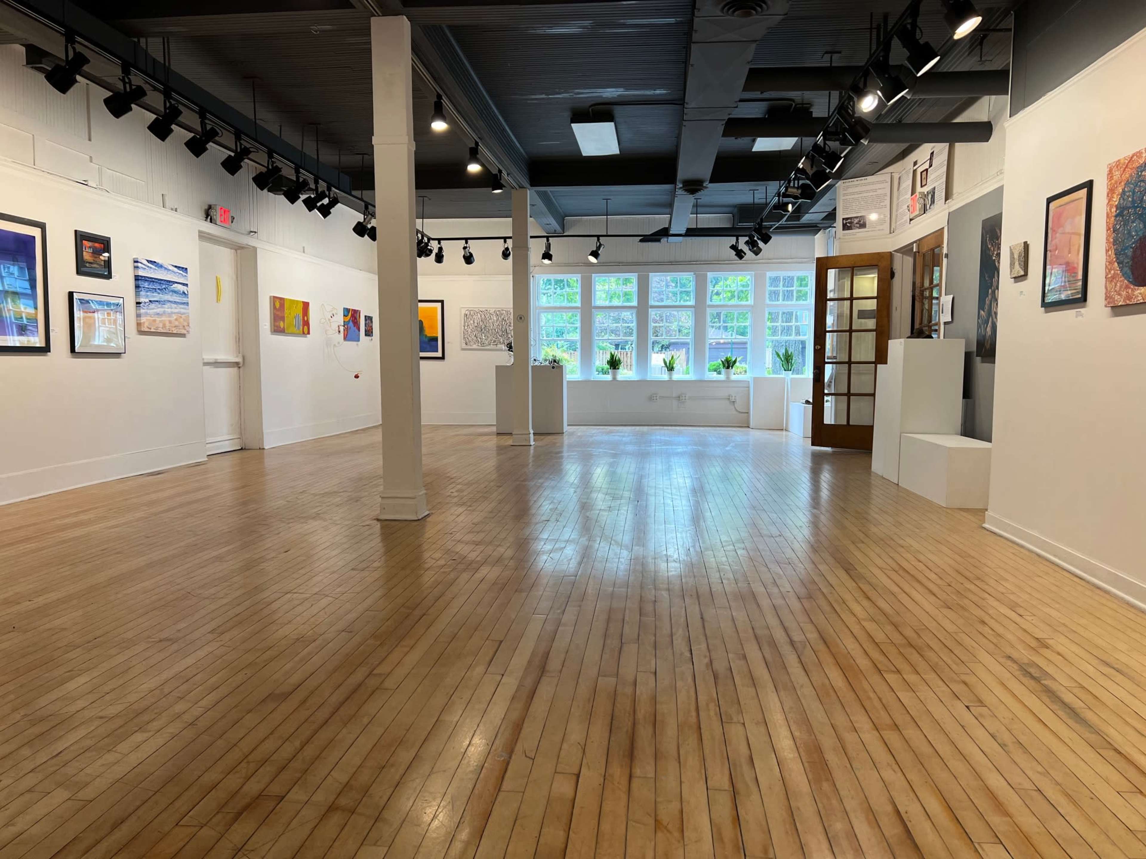 Gallery and Studio Space in Historic Building Image in Oak Park Township, Oak Park, IL