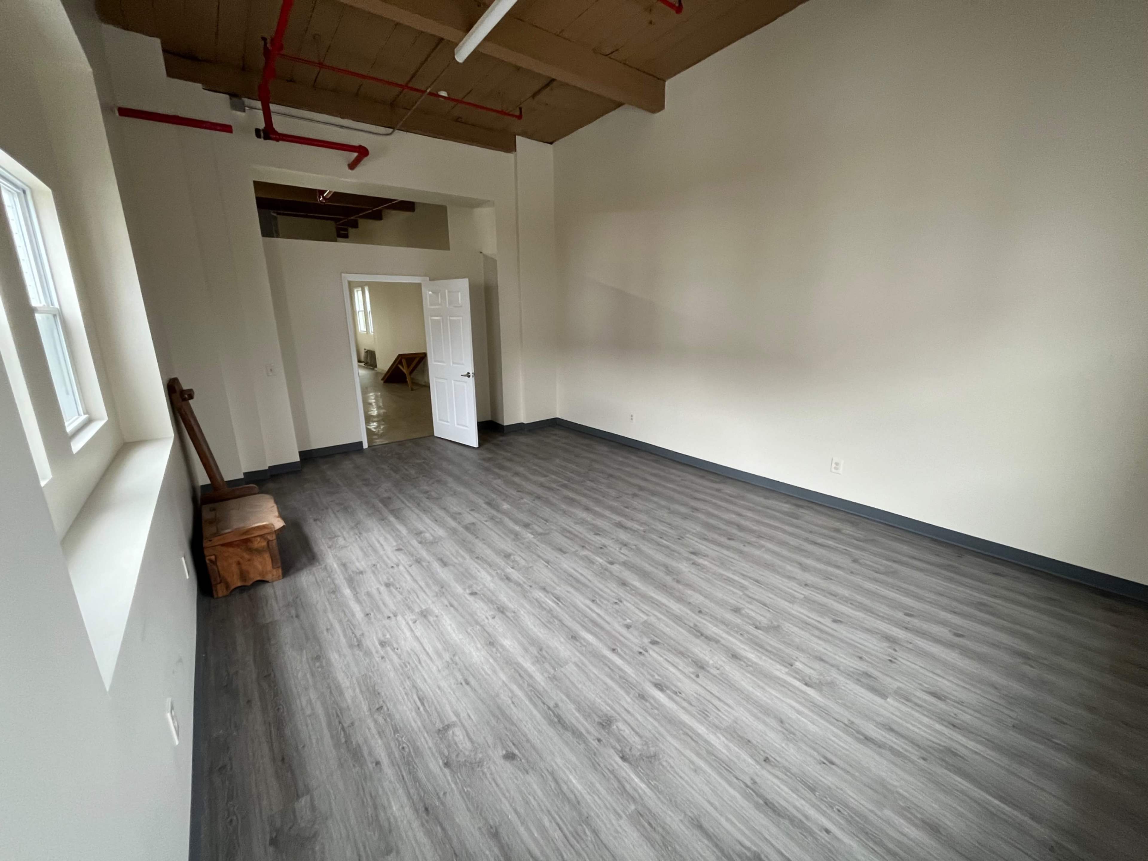 Urban Industrial Studio with Natural Light Image in Chester, Chester, PA