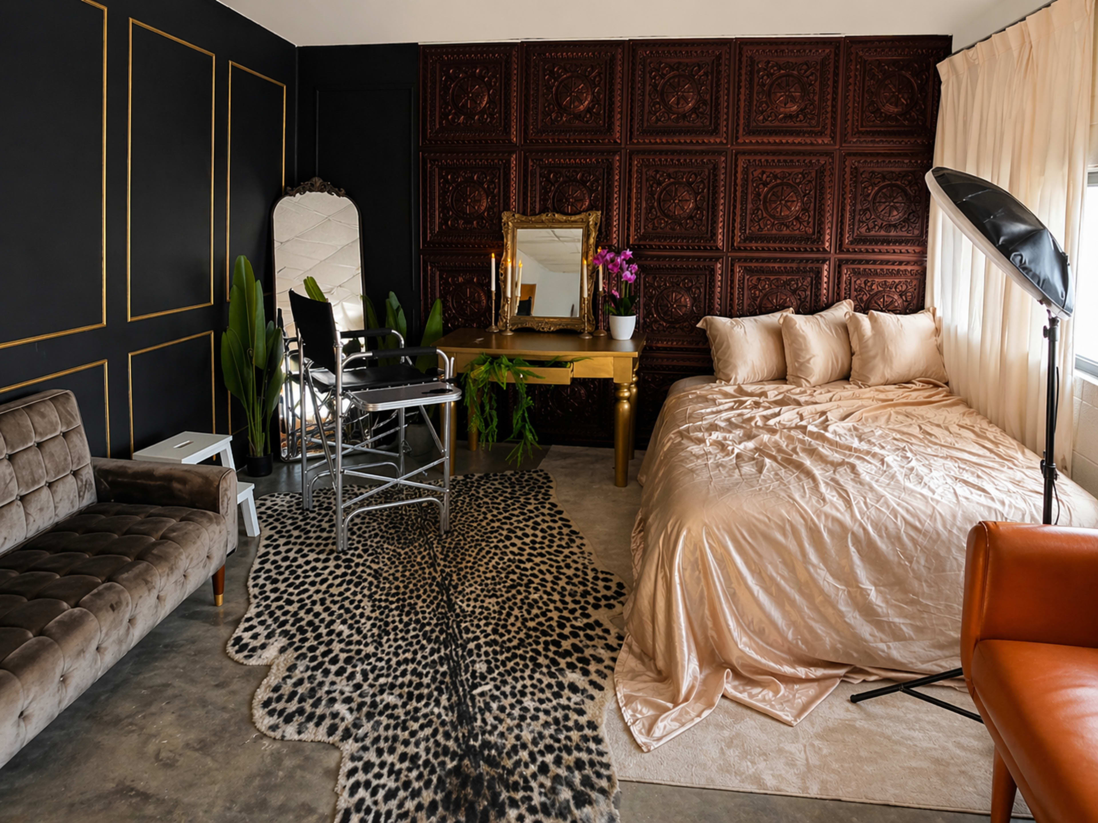 Modern Studio designed for Boudoir and Headshots - Family sessions upon request Image in Parker, Greenville, SC