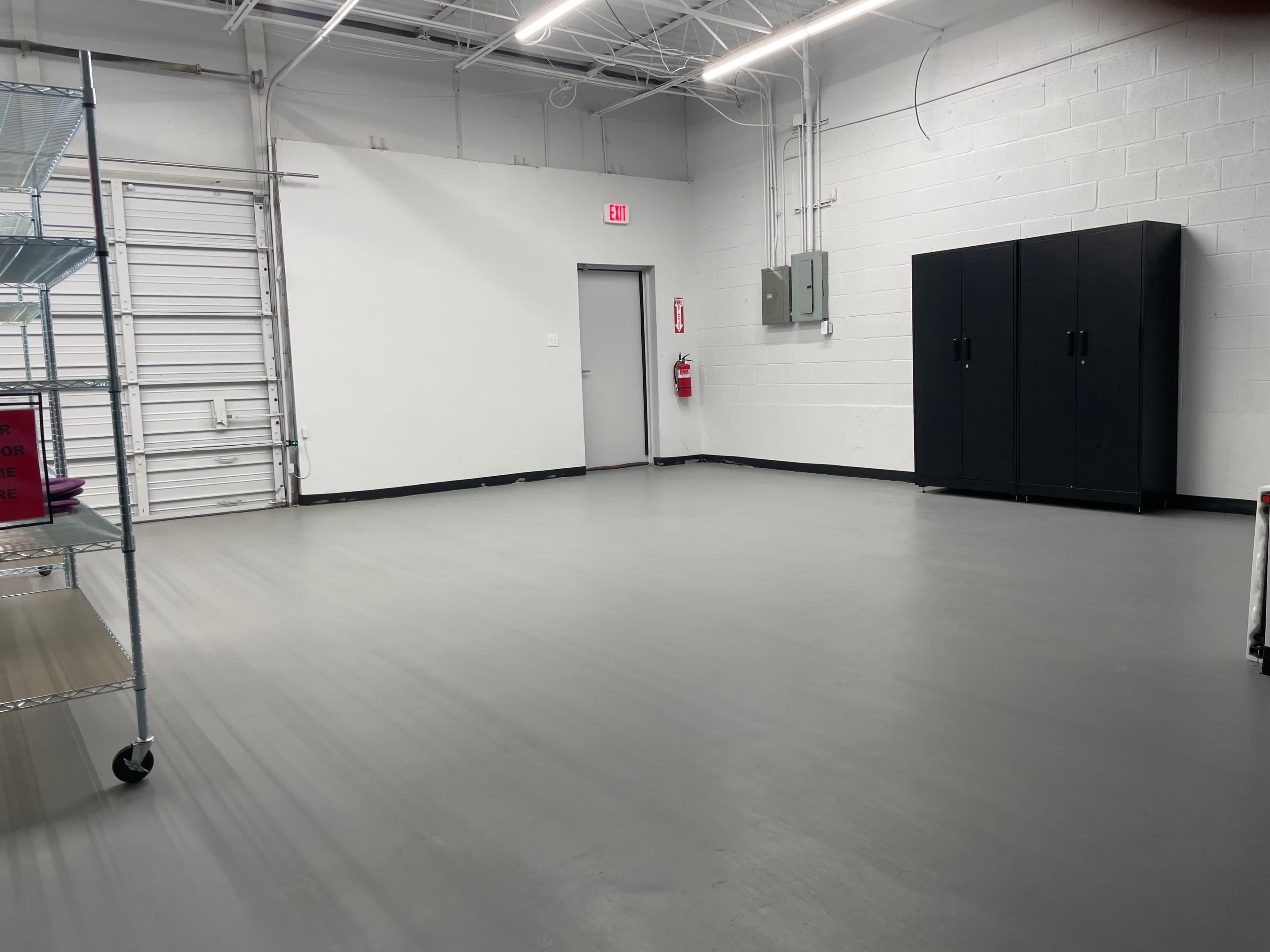 Industrial Warehouse for Filming, Events, Pop-Ups & Storage – Loading Dock + Break Room | Richardson Image in Richardson, Richardson, TX