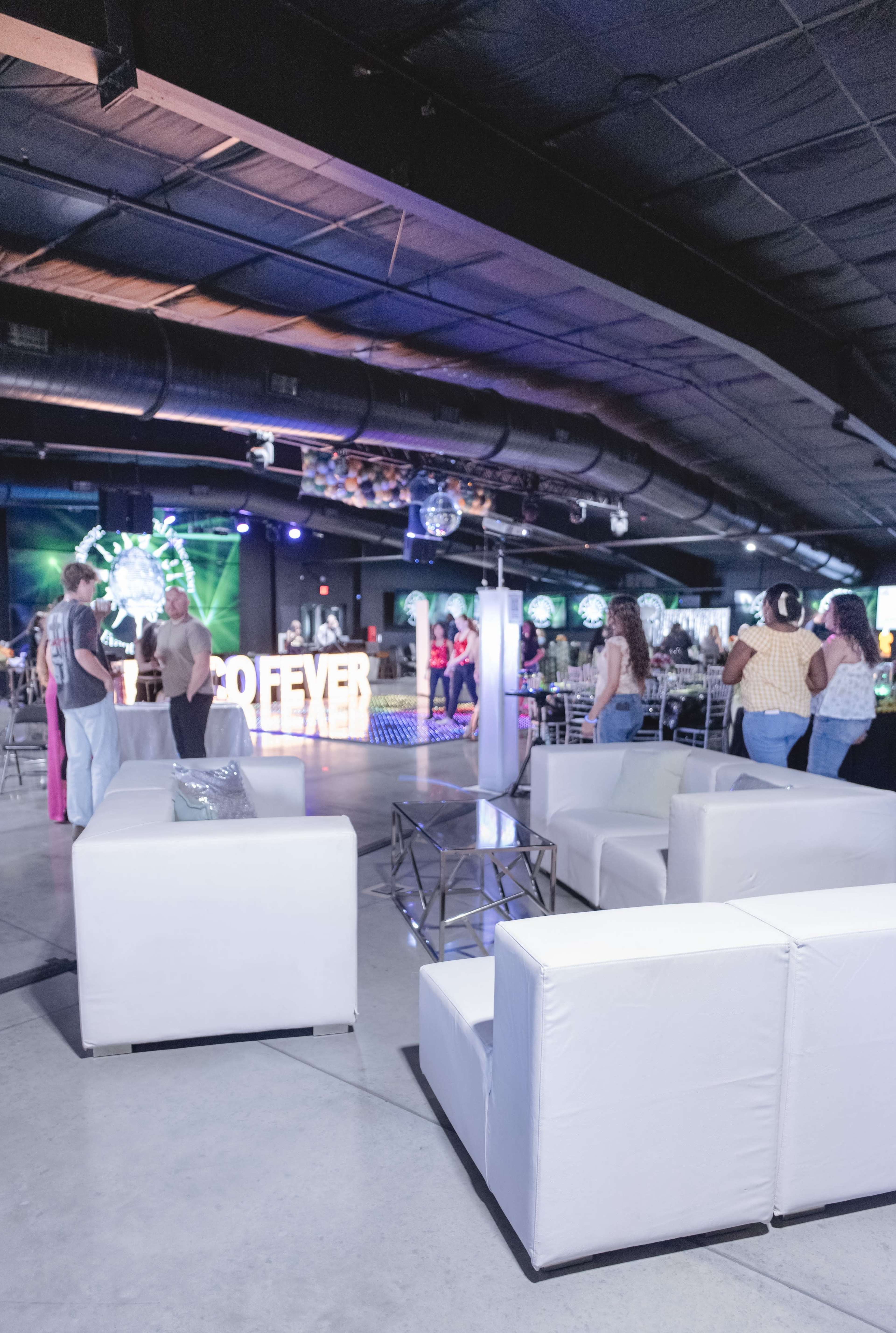 Historic Palmetto, FL - Industrial, spacious, state-of -art AV system with 36 LED TVs!! Image in Palmetto, Palmetto, FL