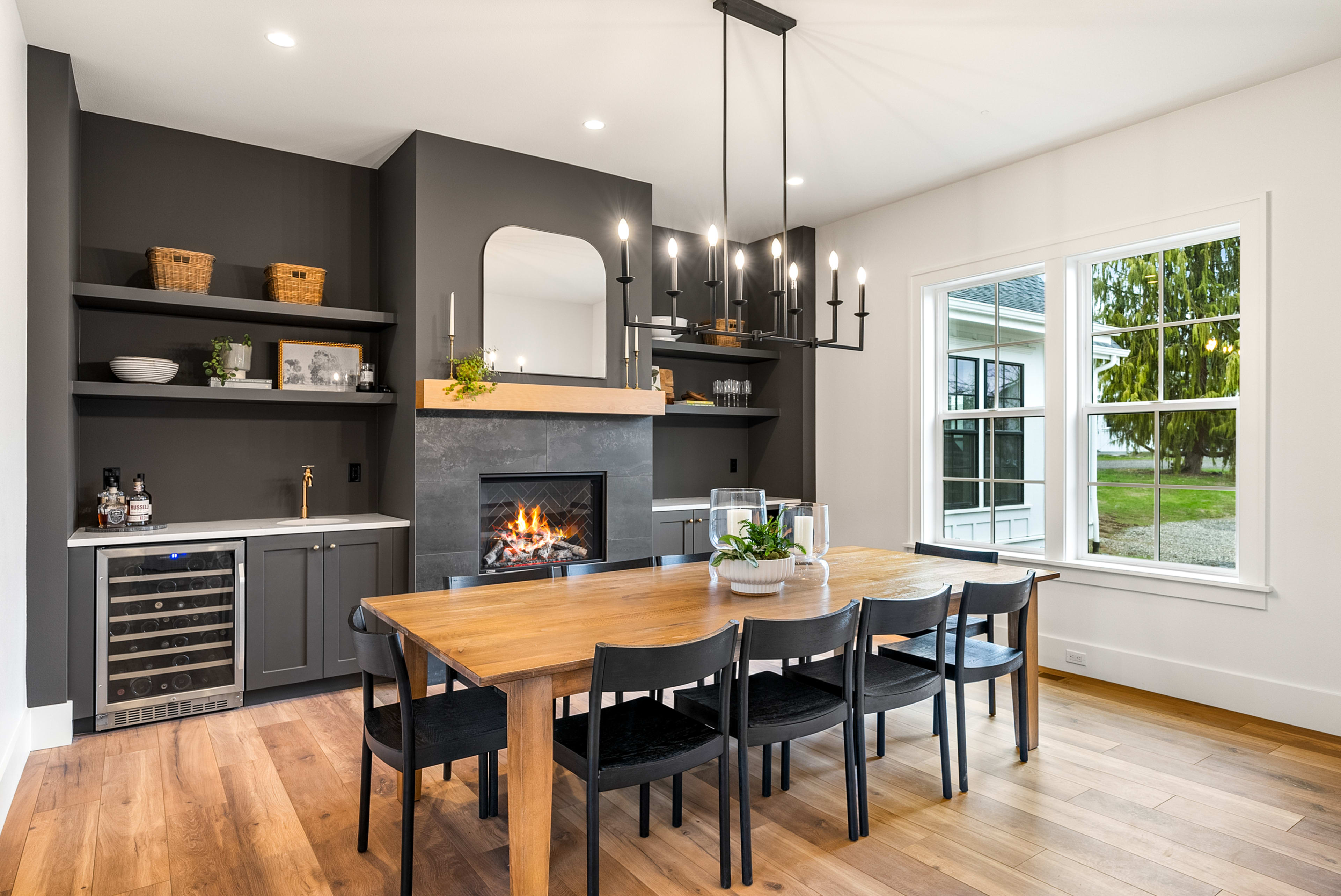 Bright Transitional Vineyard View Home Image in , Sherwood, OR