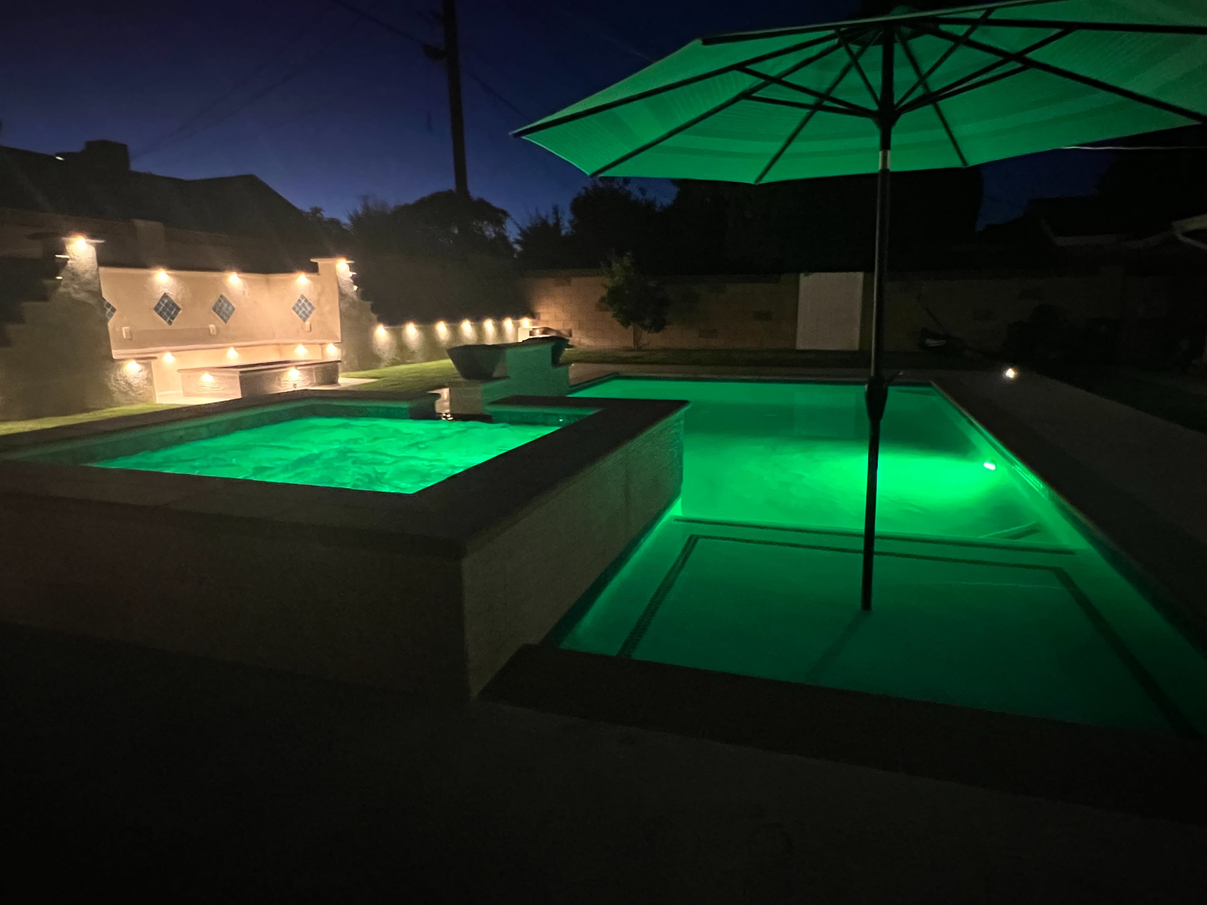 Luxury Backyard Pool Location in Northridge, CA Image in Northridge, Northridge, CA
