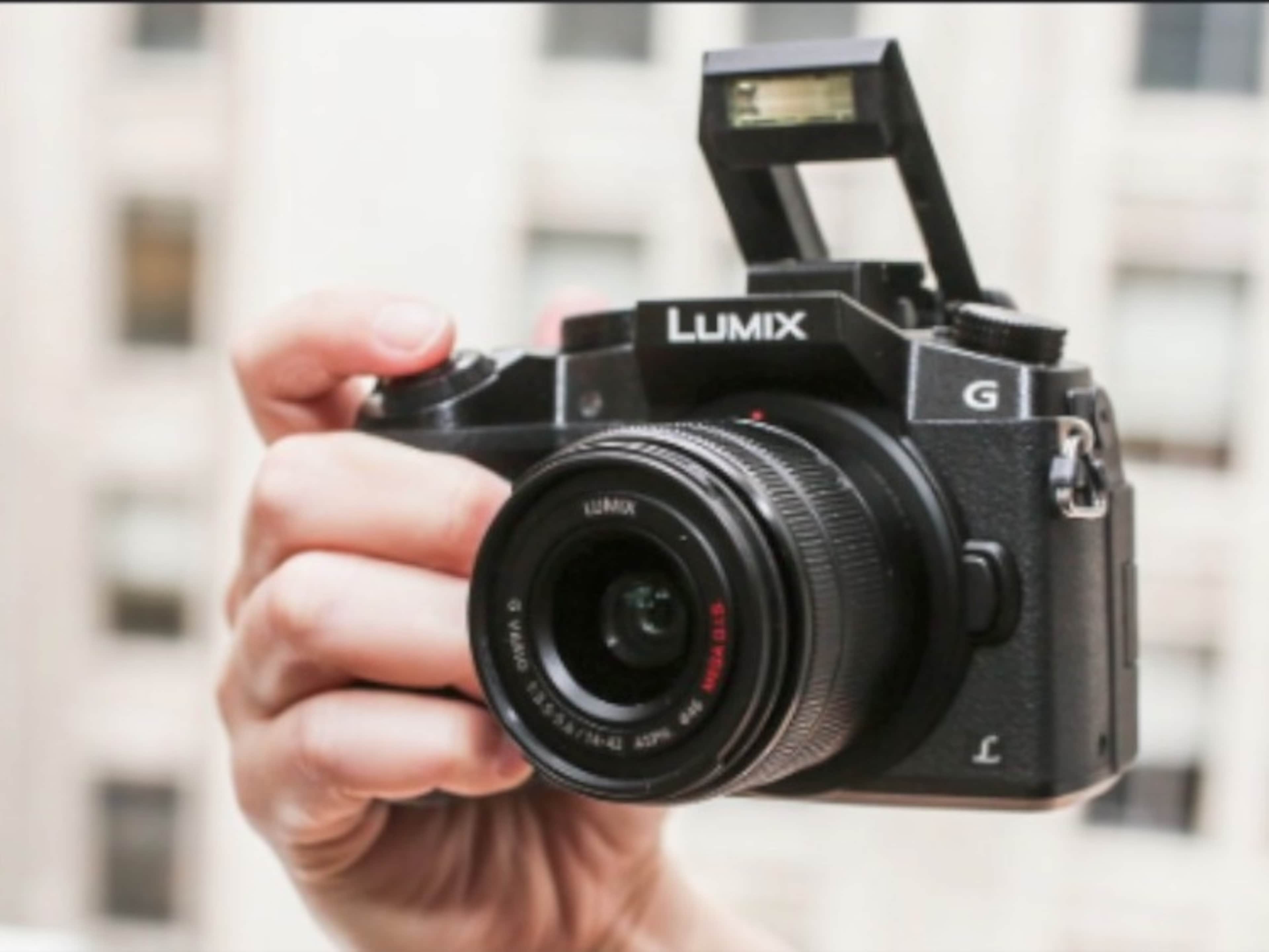 MIRRORLESS PANASONIC LUMIX G7 CAMERA