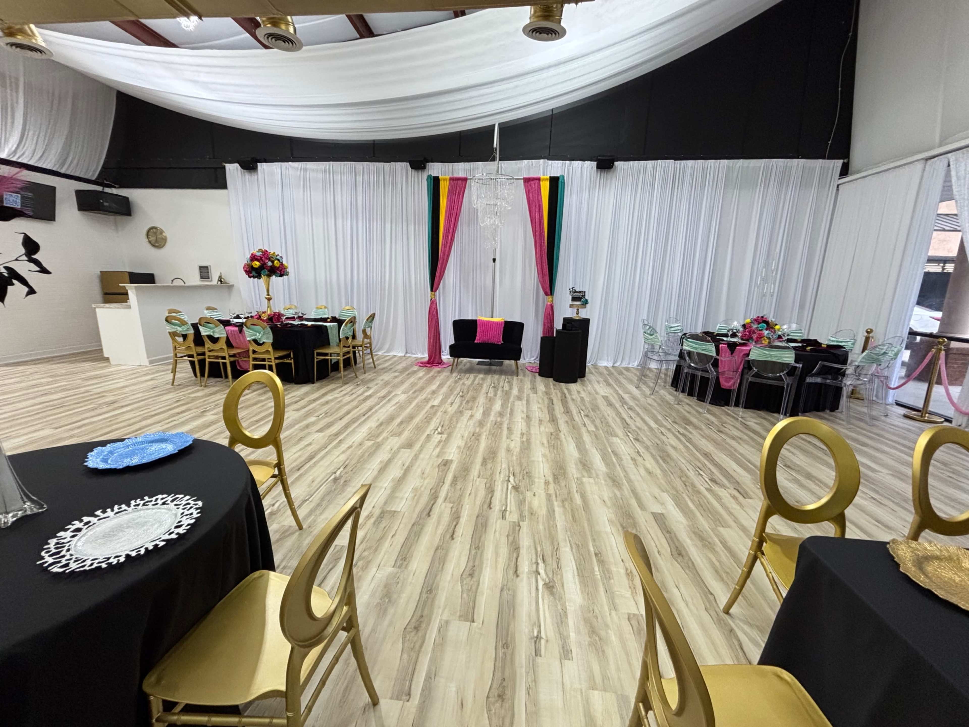 Modern Upscale Studio Image in Stockbridge, Stockbridge, GA