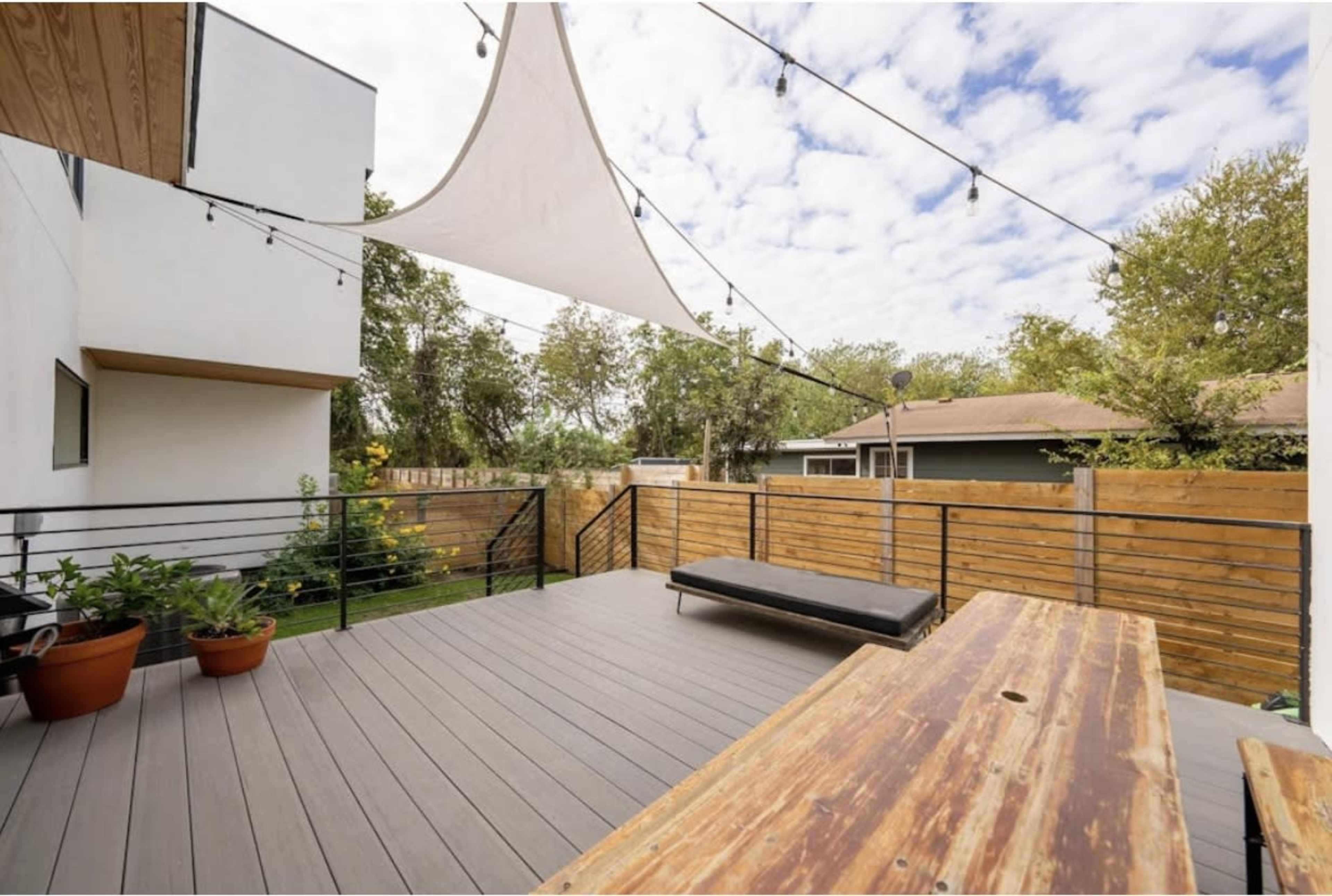 Light-Filled Modern Marfa Vibes Image in South Manchaca, Austin, TX