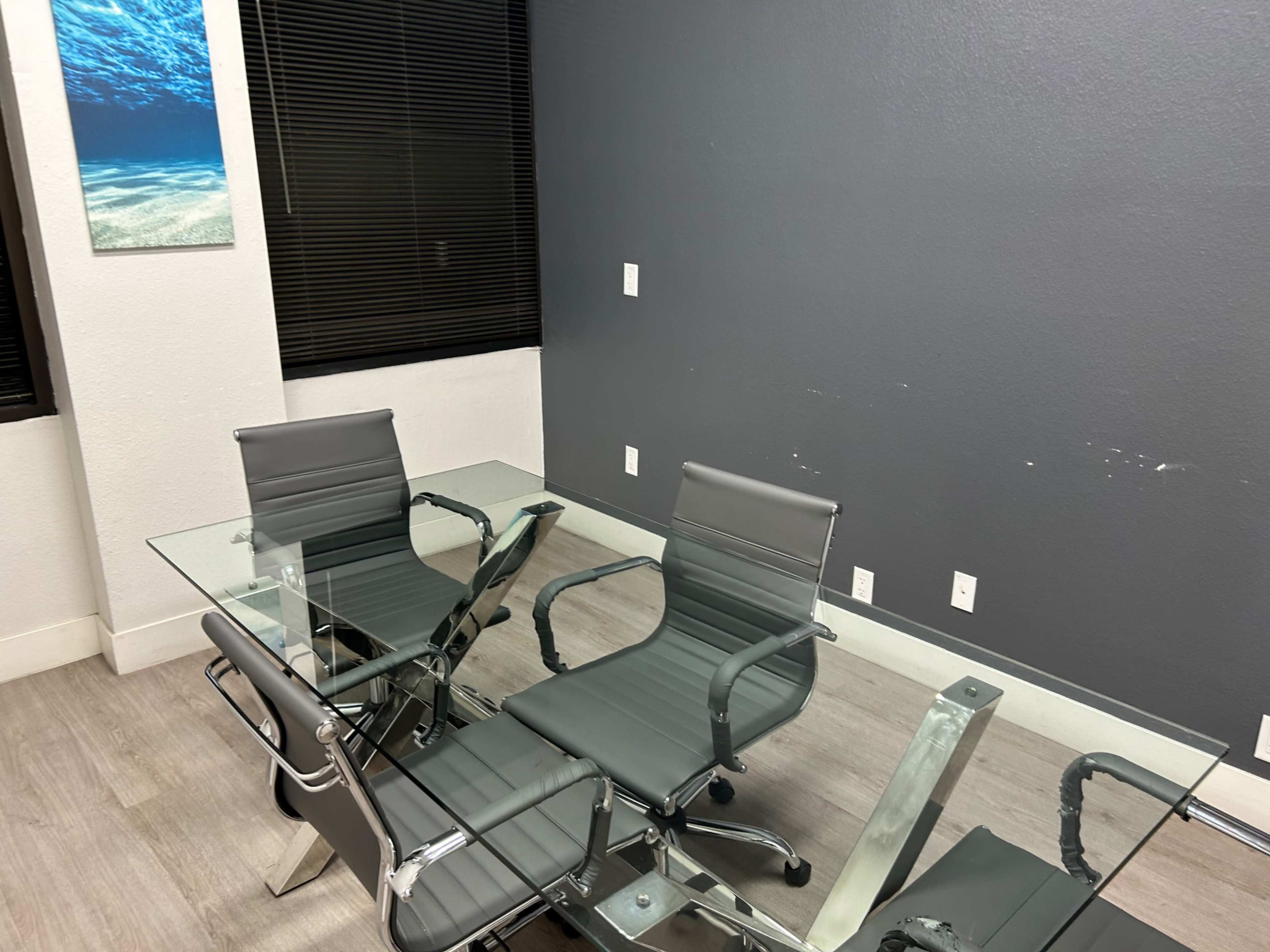 Modern office space near UNLV Image in Paradise, las vegas, NV