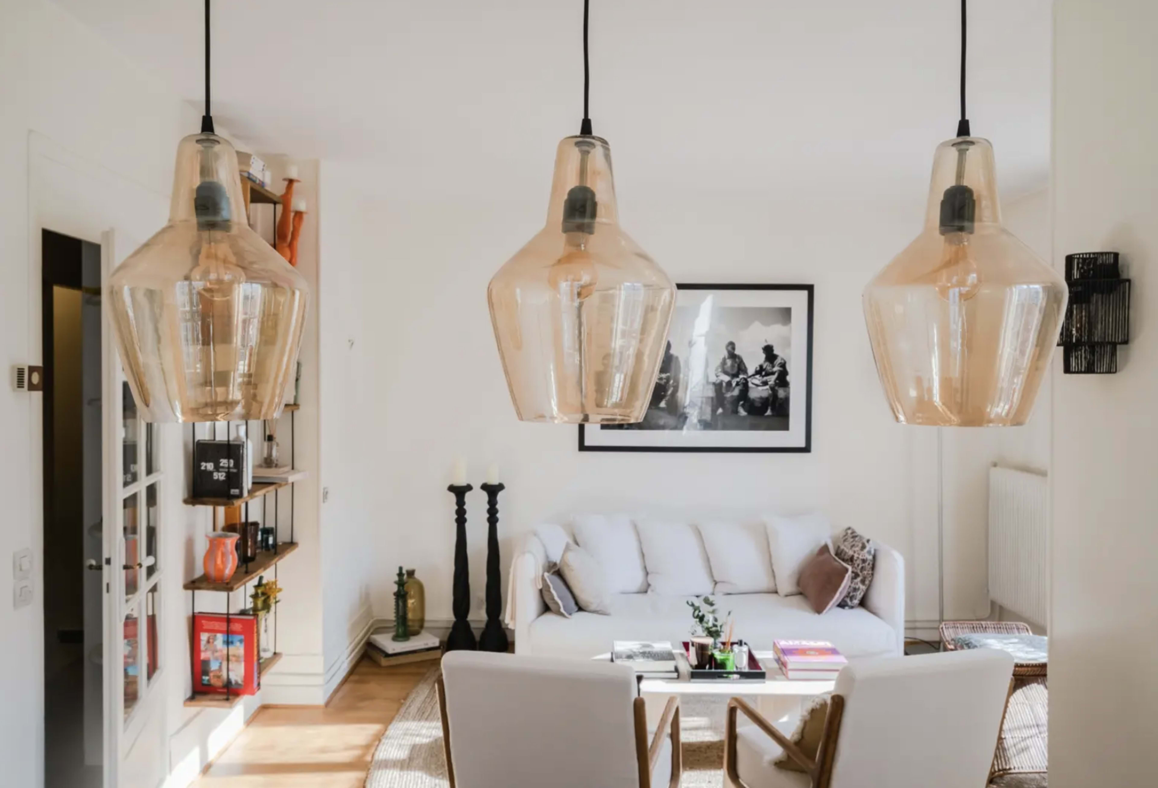 Appartement haussmannien baigné de lumière Image in Ternes, Paris