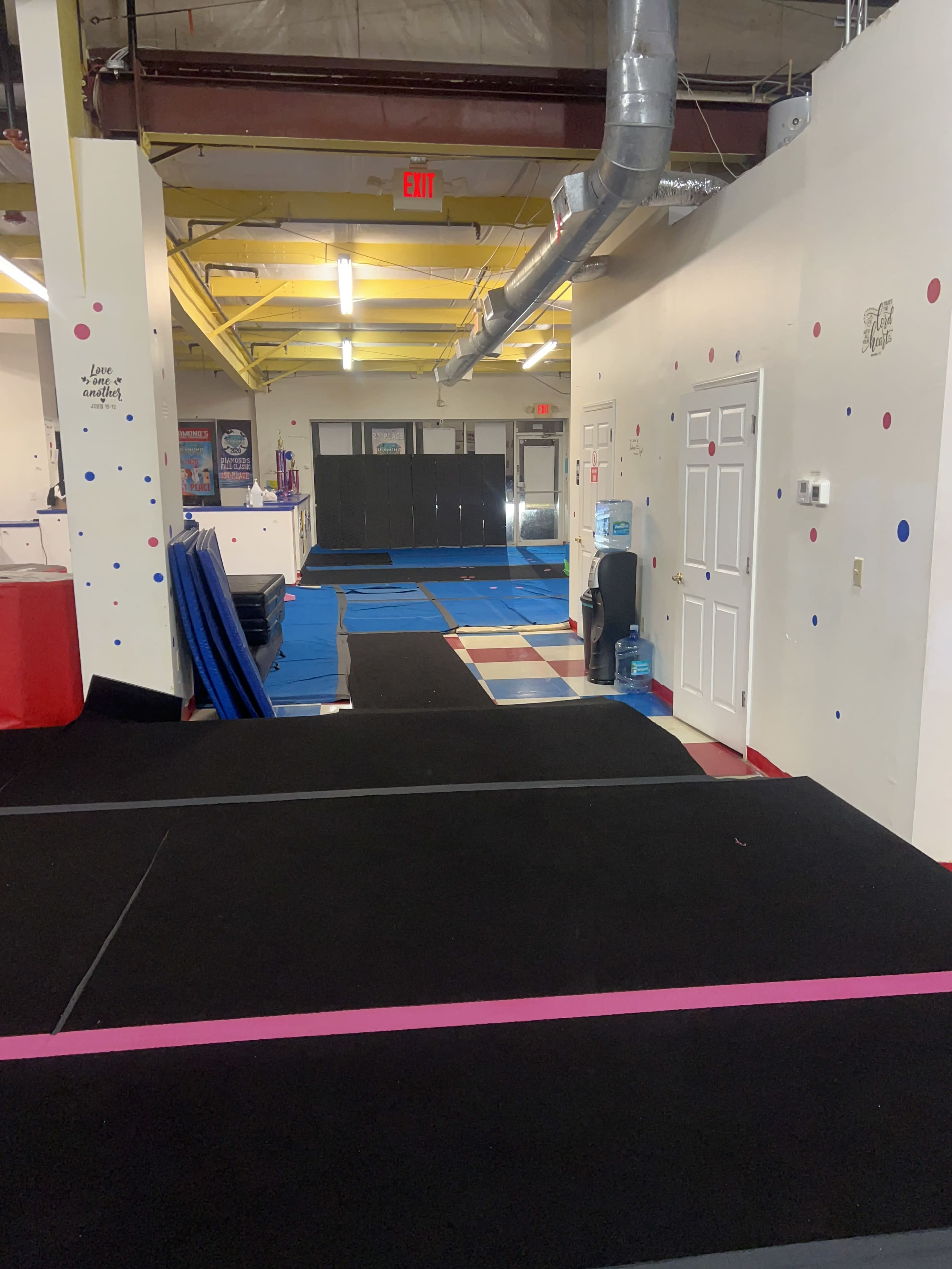 Spacious Indoor Gym & Studio for Kids Parties and Classes Image in Lakeside, Orange Park, FL