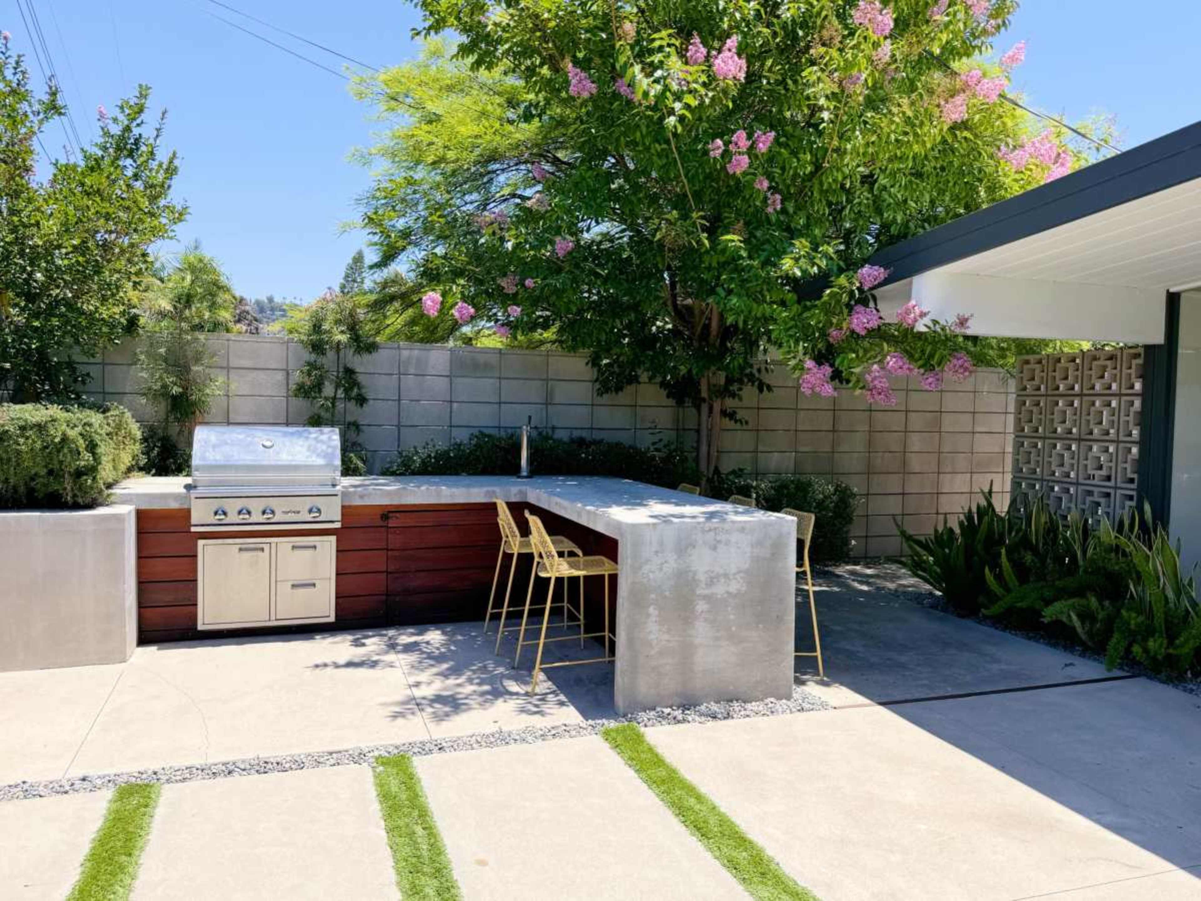 Light and Bright Mid Century Eichler Home Image in Orange, Orange, CA