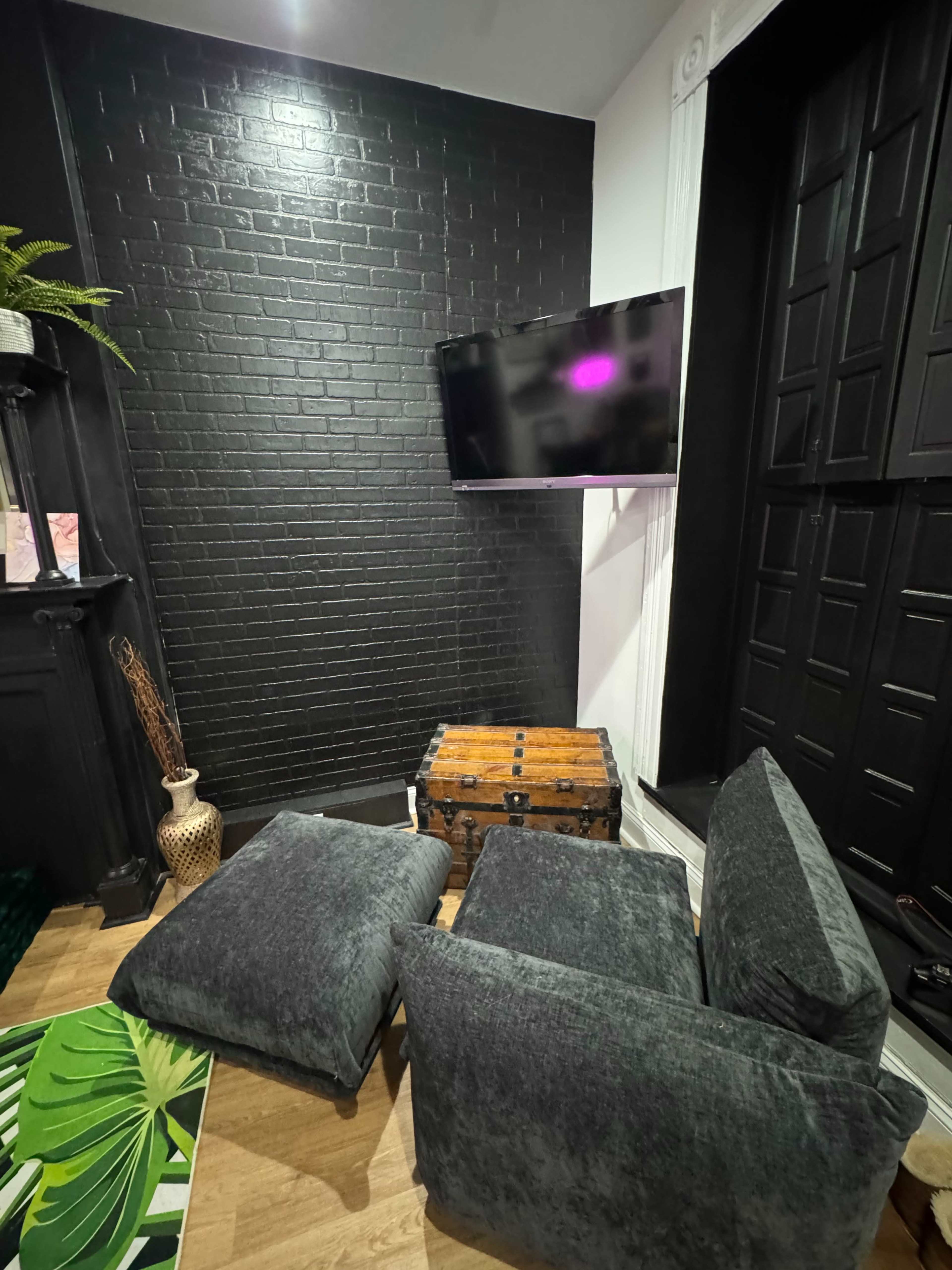 Midnight Manor Hideout Image in Barclay, Baltimore, MD