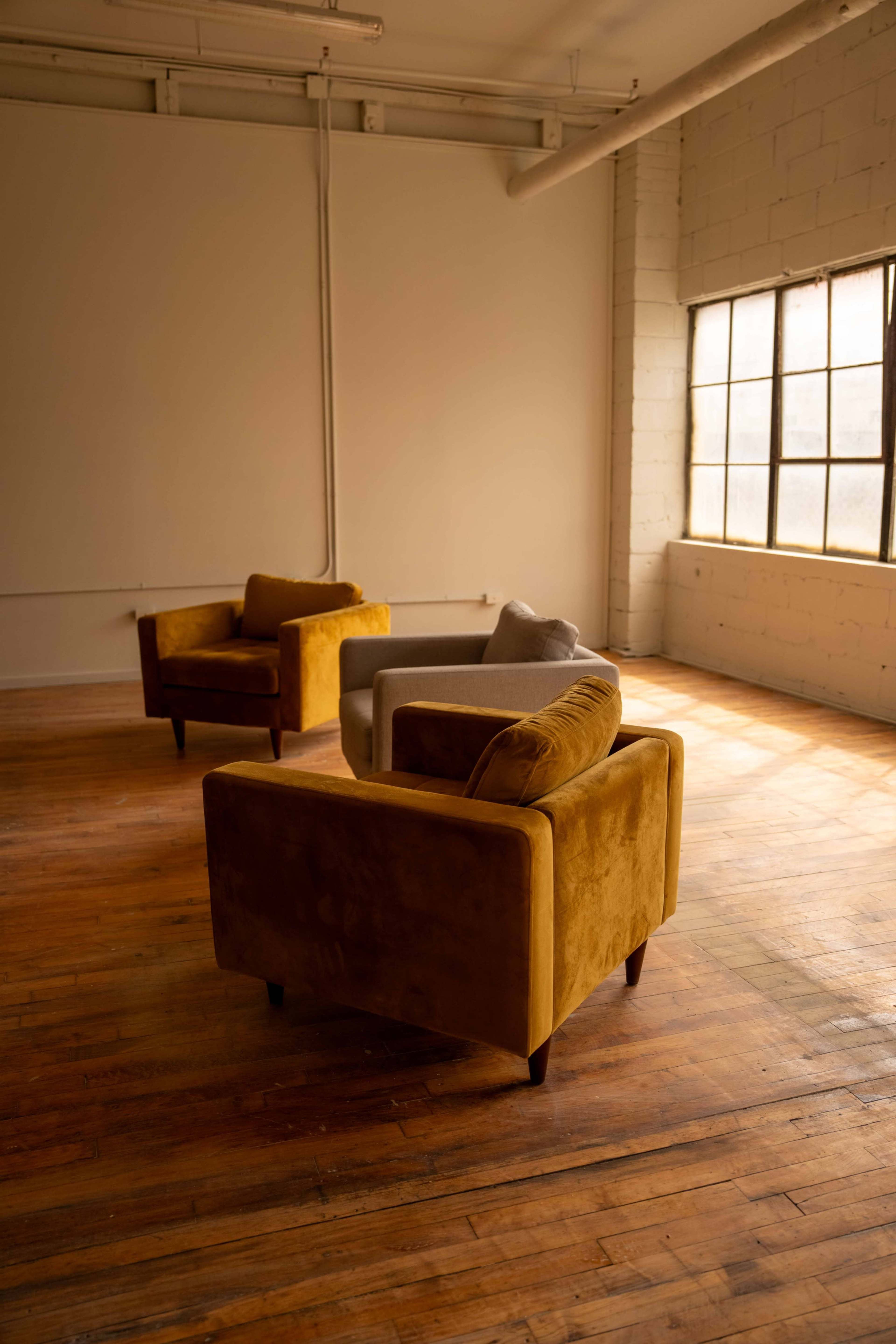 Queen West Multi Studio facility Image in Niagara, Toronto, ON