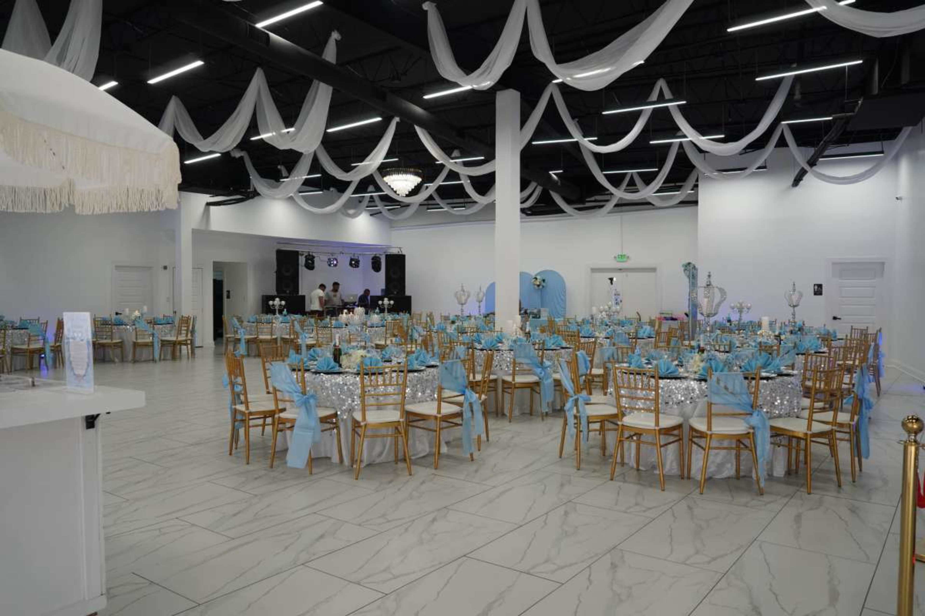 Energy Corridor Corporate Conference- Houston Event Space Venue - Modern Blank Studio Image in Eldridge / West Oaks, Houston, TX