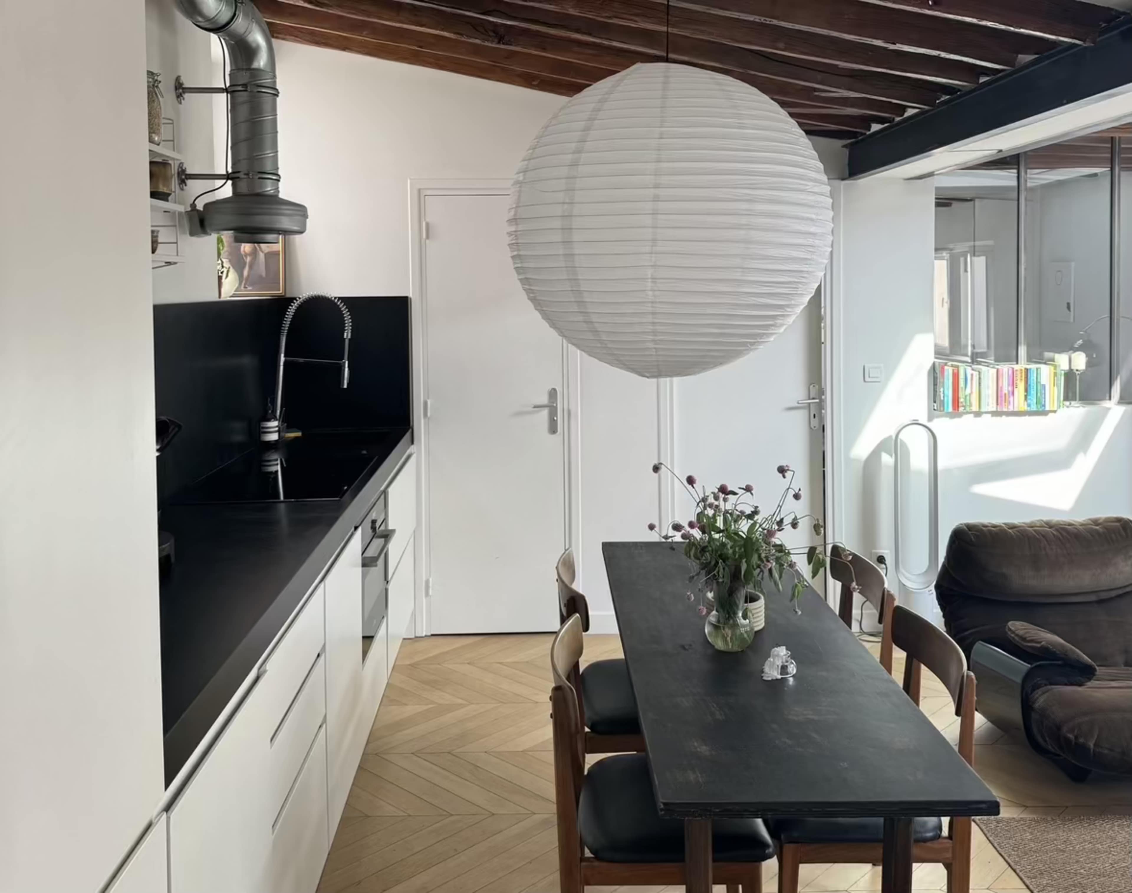 St. Martin Canal Cottage Image in Hôpital-Saint-Louis, Paris