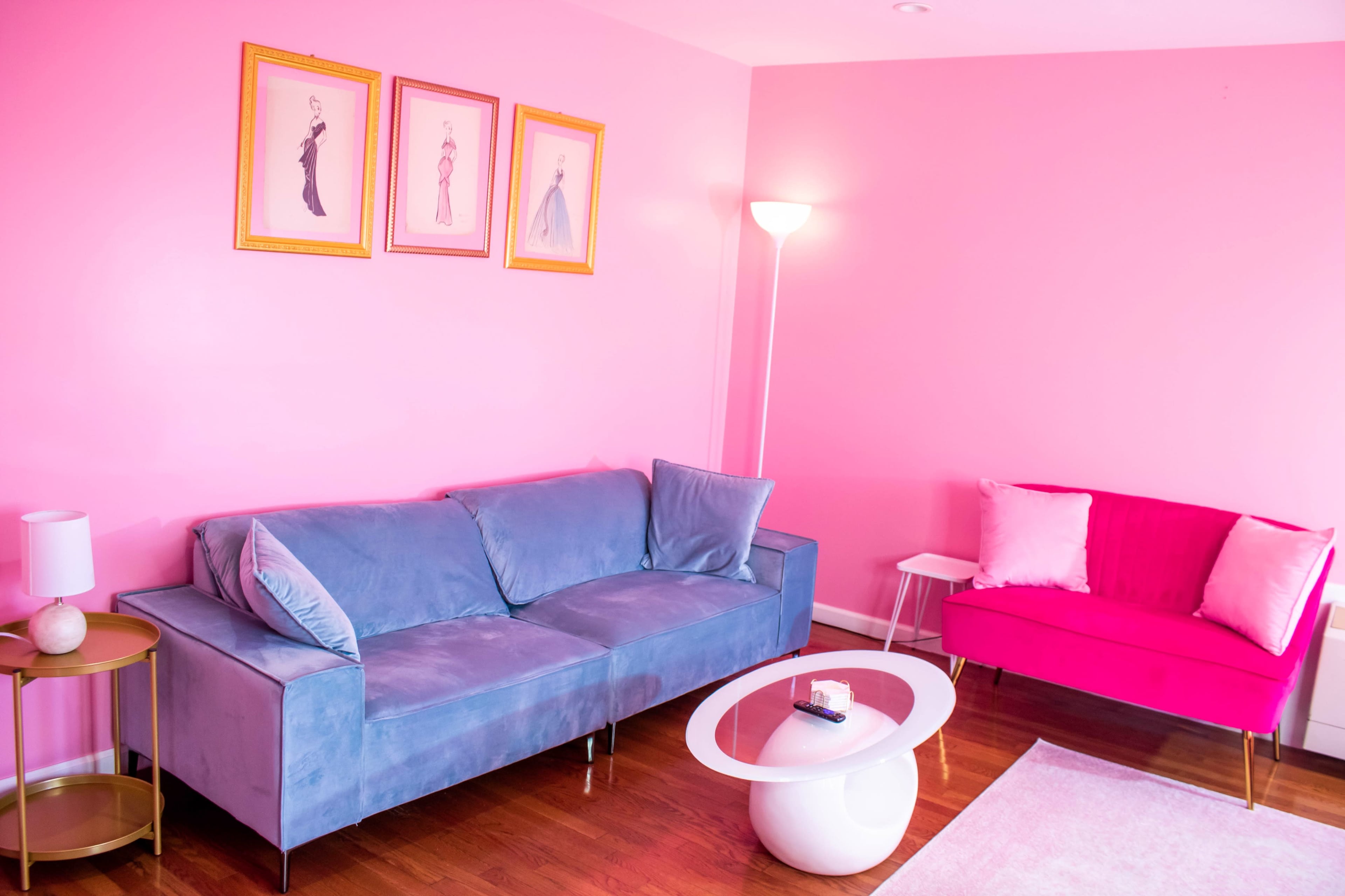 The Pink Speakeasy - 5 Minutes from the Lincoln Tunnel Image in West New York, West New York, NJ