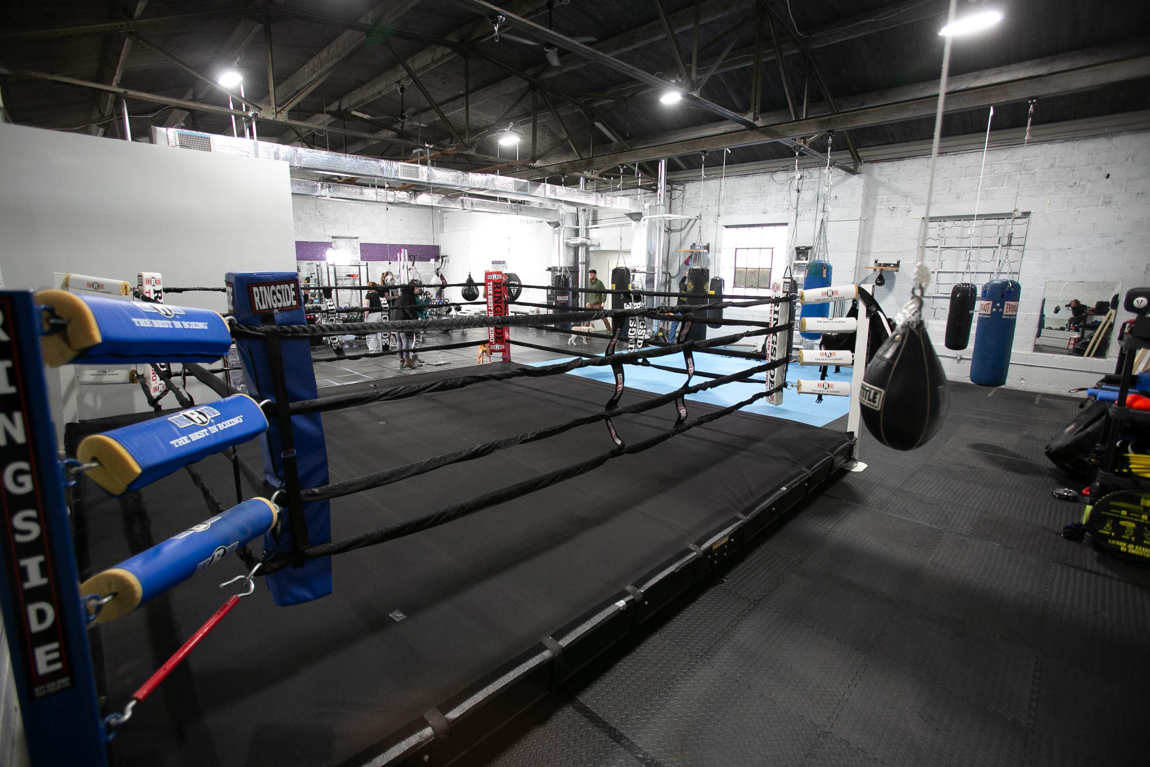 Old-School, Industrial Boxing and Strength Training Gym Image in Norwood, Cincinnati, OH