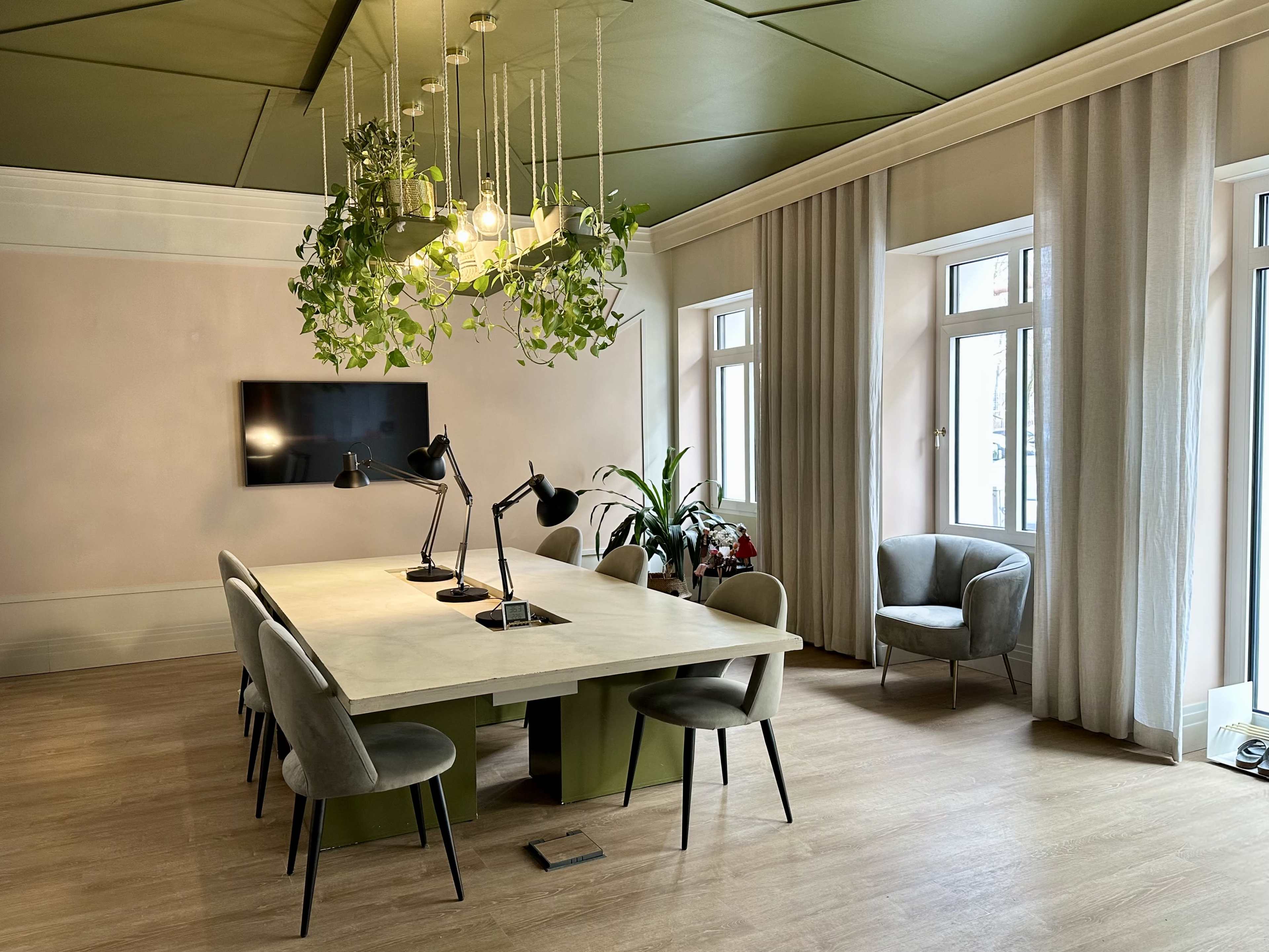 Inspirierender Work-Space mit einladender Design-Atmosphäre Image in Friedrichshain, Berlin, 
