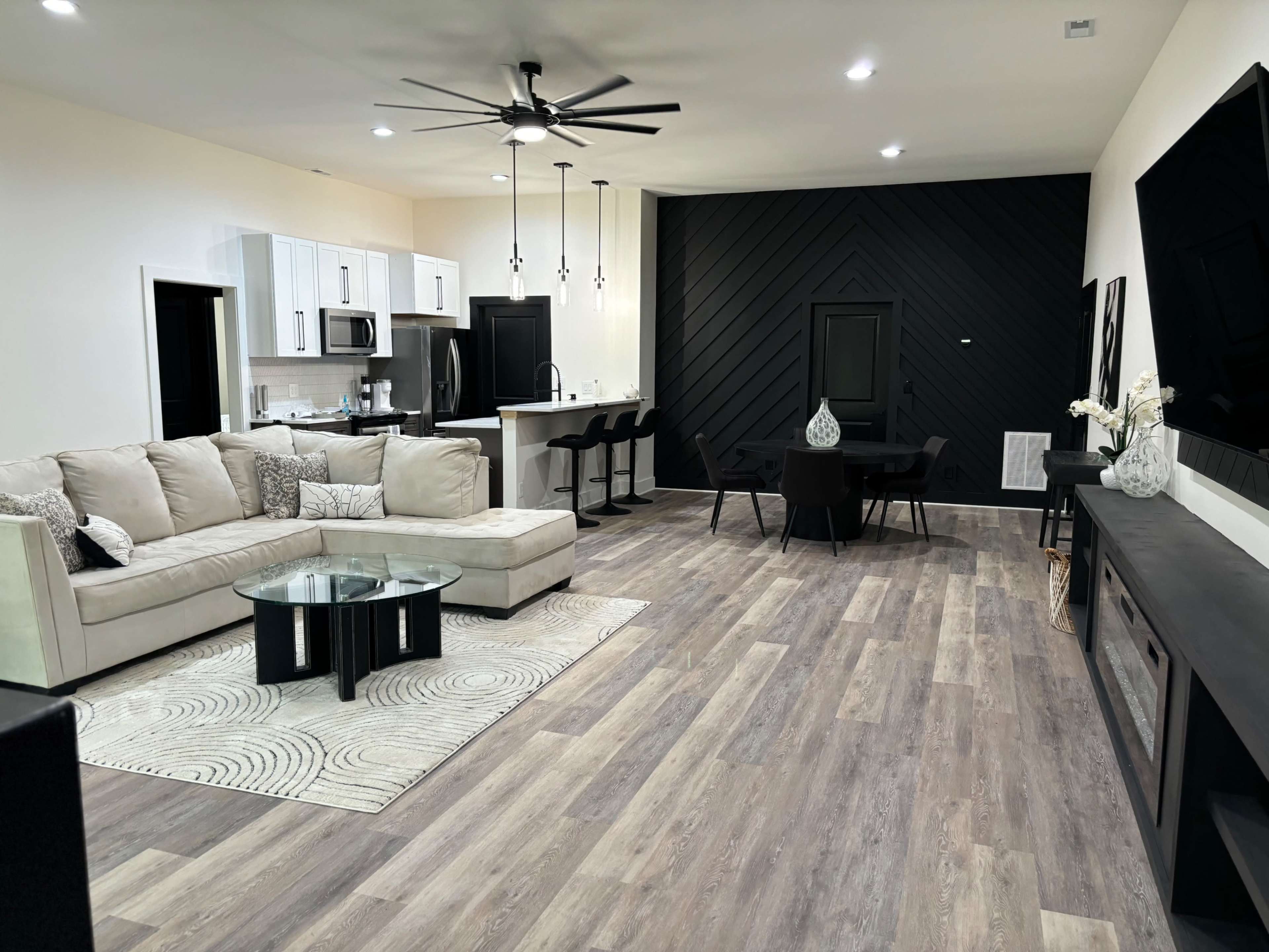 Stunning Modern Lux Apartment Image in , Charlotte, NC