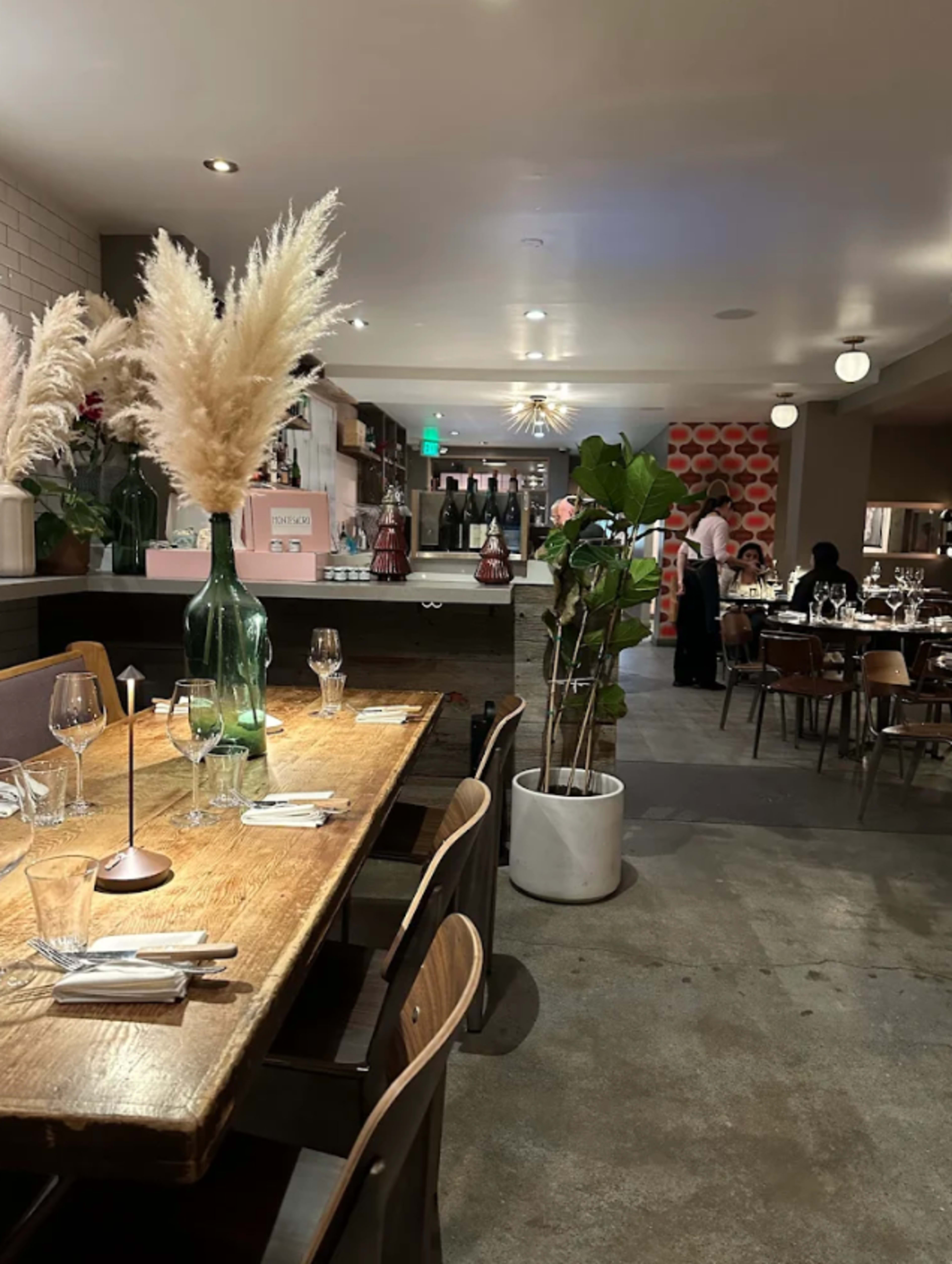 Semi-private Restaurant in Marina Image in Marina District, San Francisco, CA