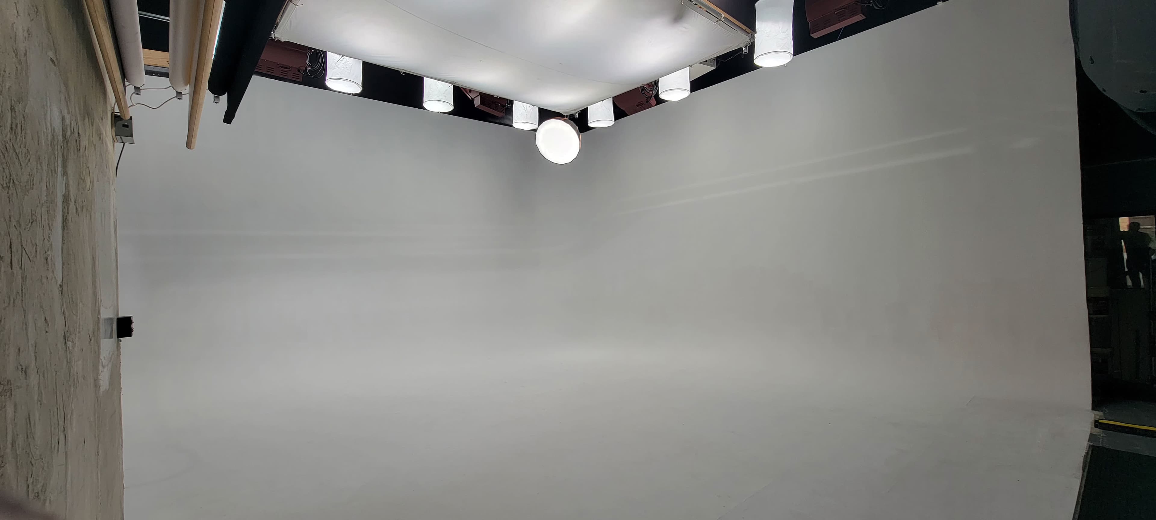 Media Production Complex: Cyclorama for Film - Video Studio Shoot / Photo Studio Wall / Pre-Show Rehearsals / Recording Audio Studio in Vaughan, Just North of Toronto Image in Concord, Vaughan, ON