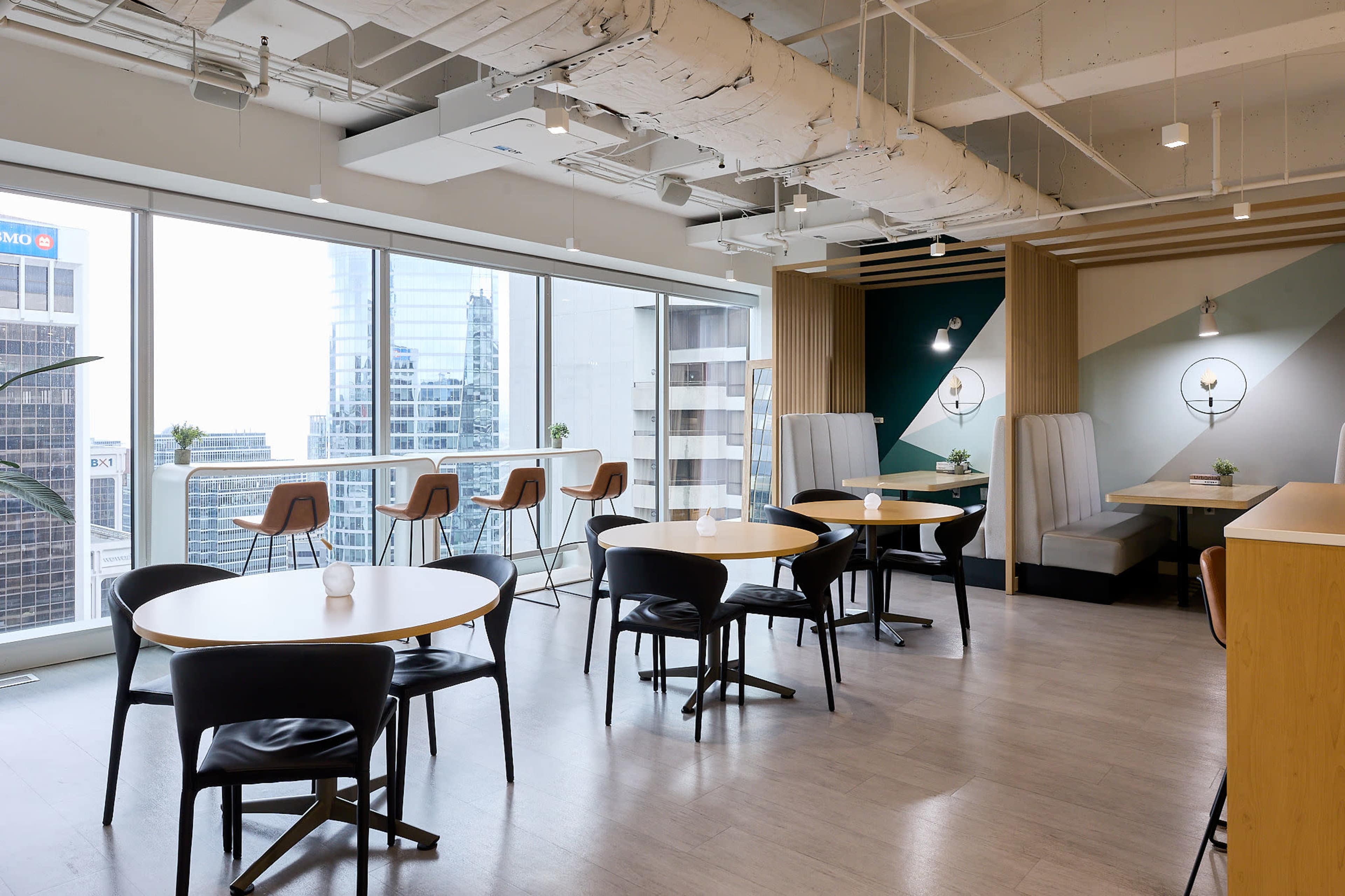 The West Georgia Lounge Image in Coal Harbour, Vancouver, BC