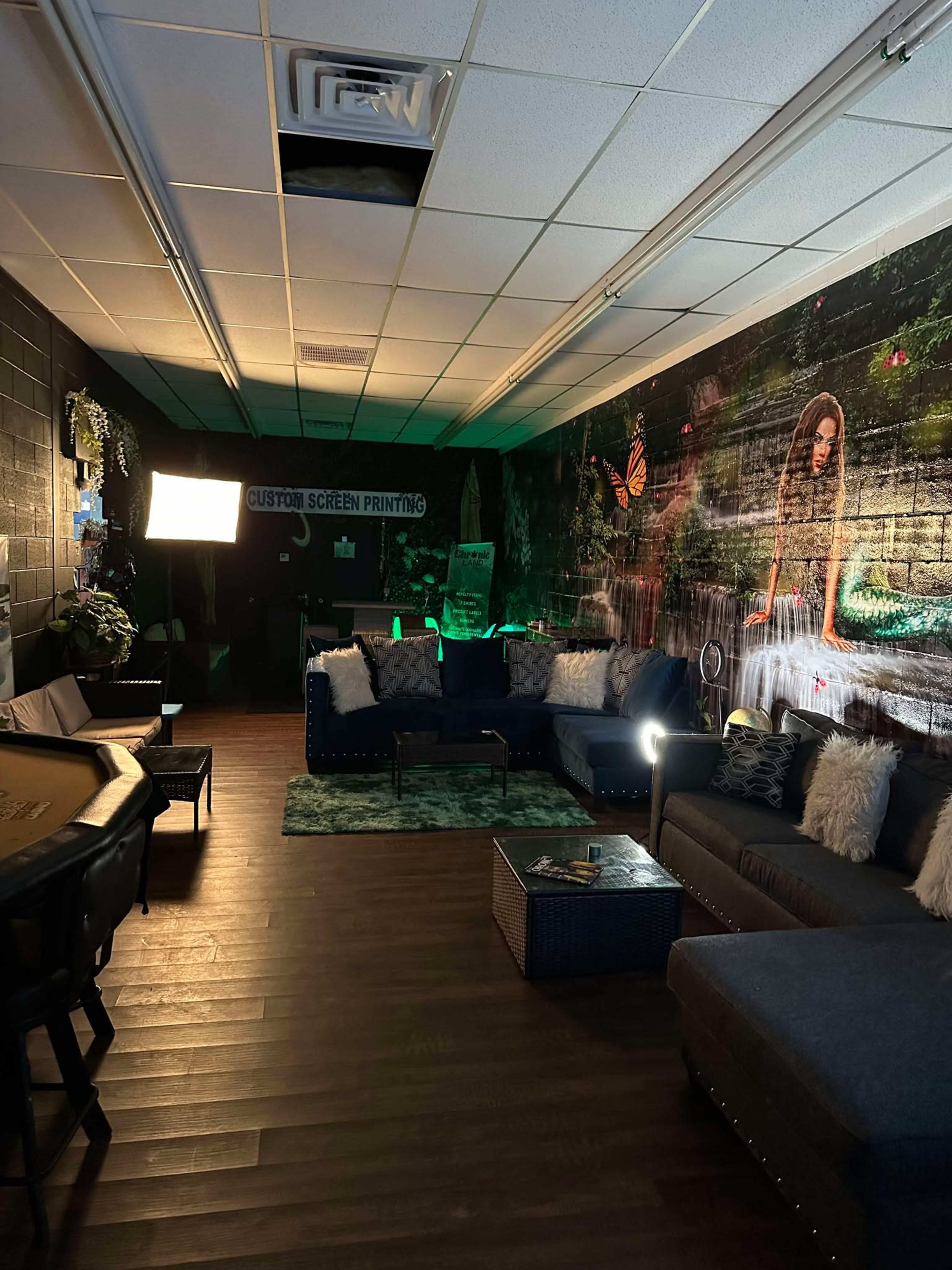 urban, chronic lounge, unique atmosphere Image in Hilldale, OKLAHOMA CITY, OK